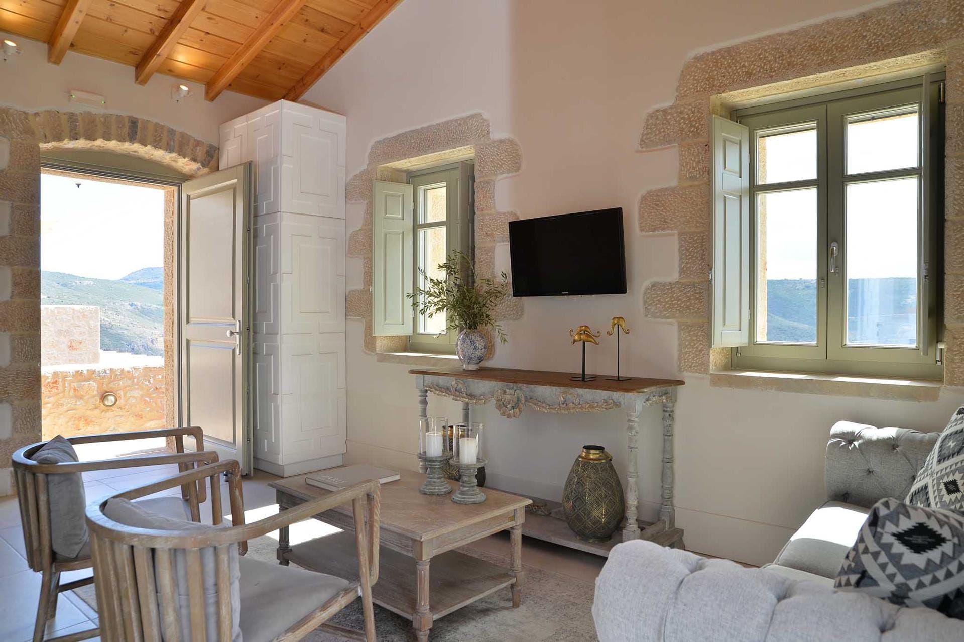 Akrolithi Boutique Hotel