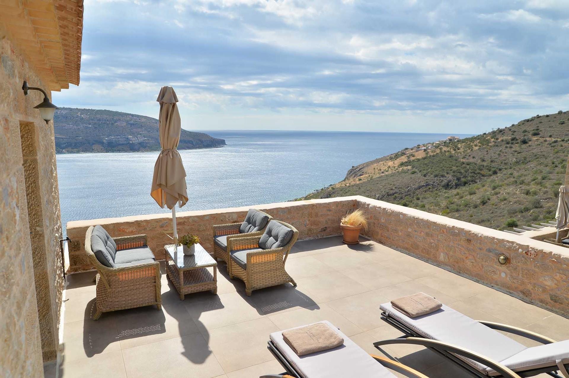 Akrolithi Boutique Hotel