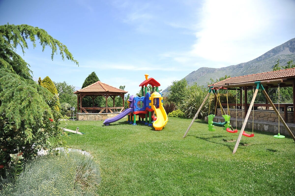 Alexander Mountain Resort