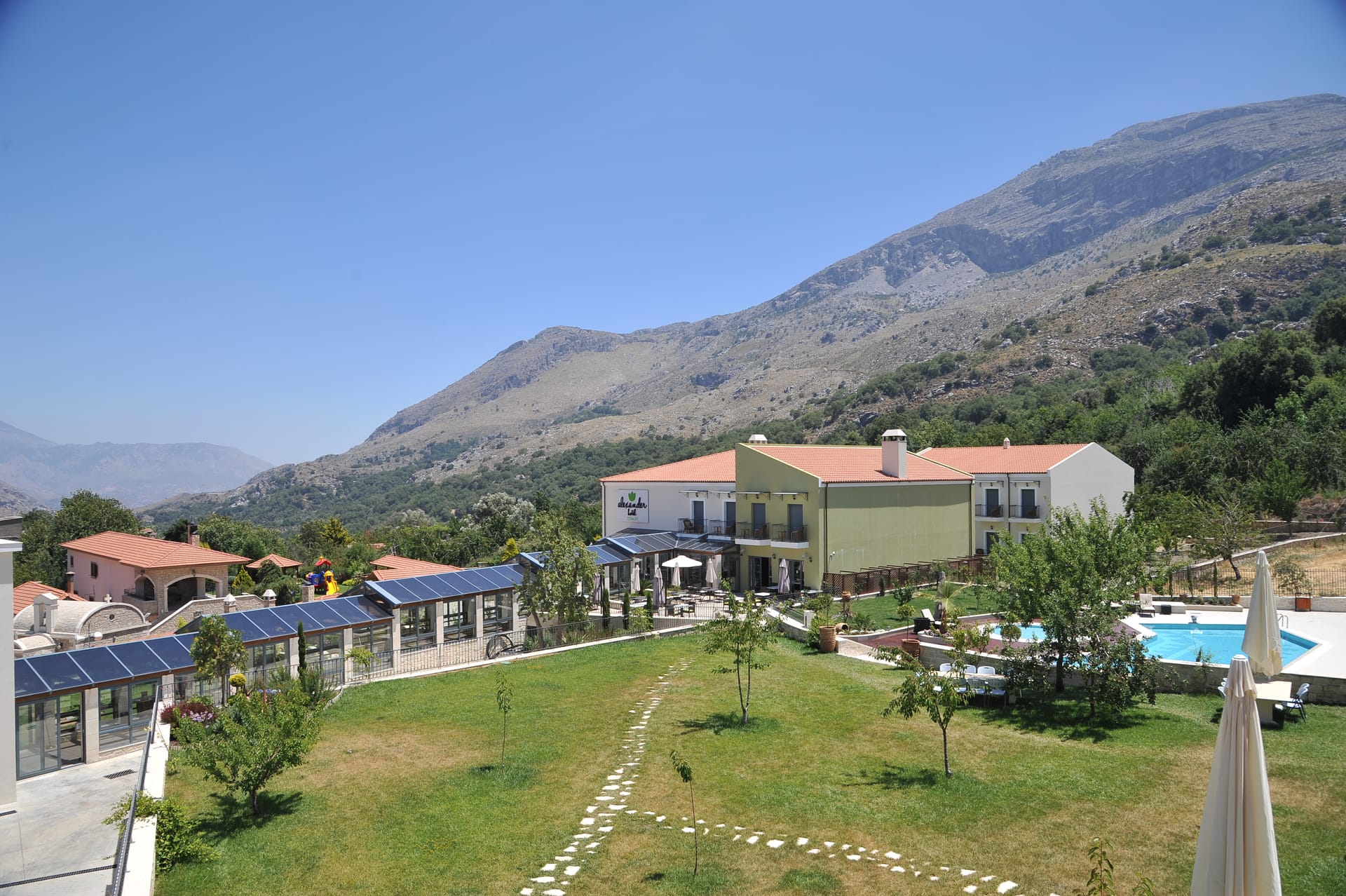 Alexander Mountain Resort
