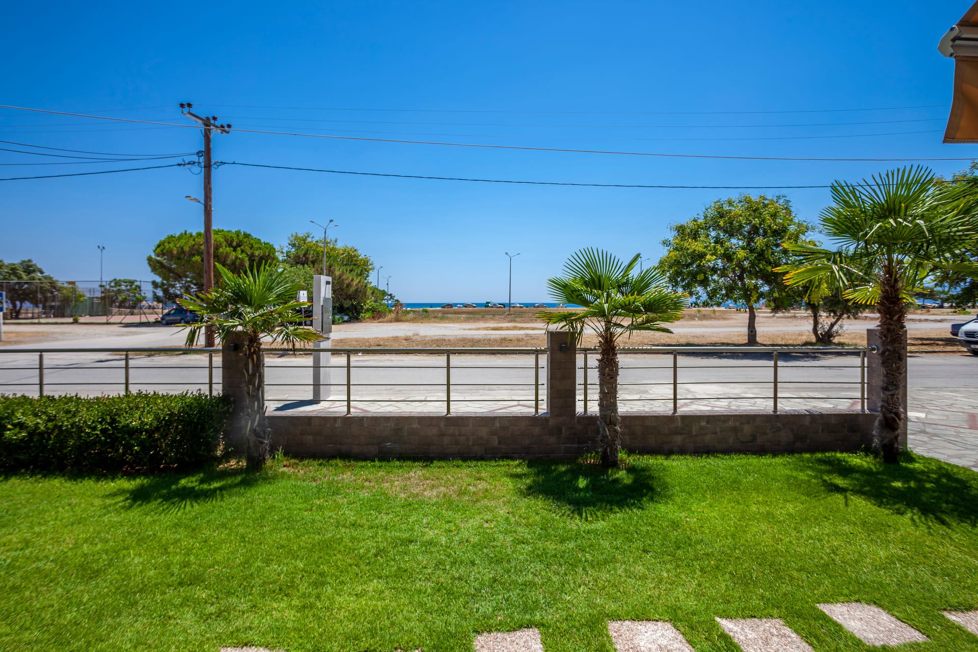 Aliston Deluxe Living – Adults Only