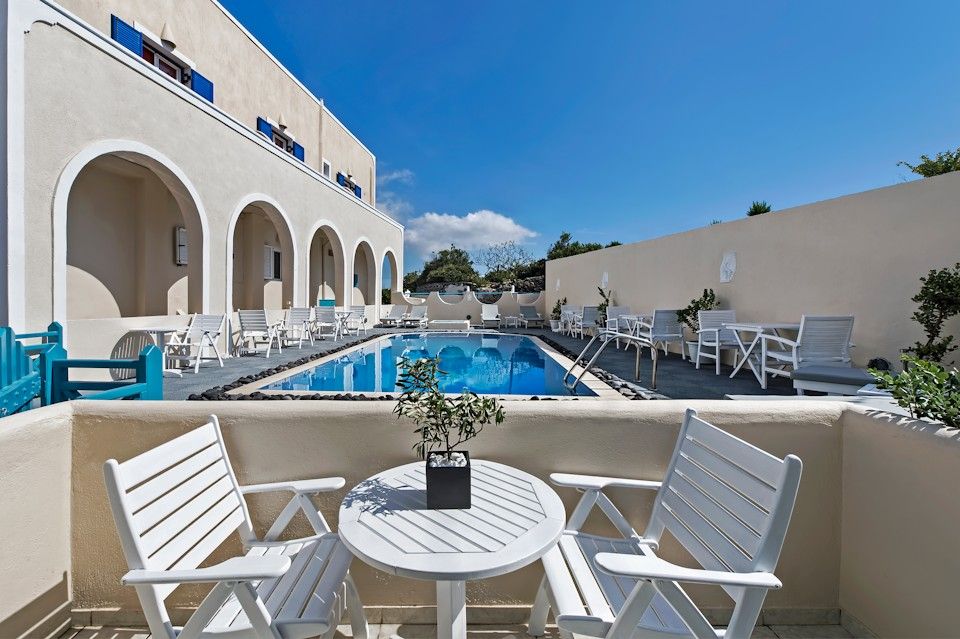 Alizea Villas & Suites