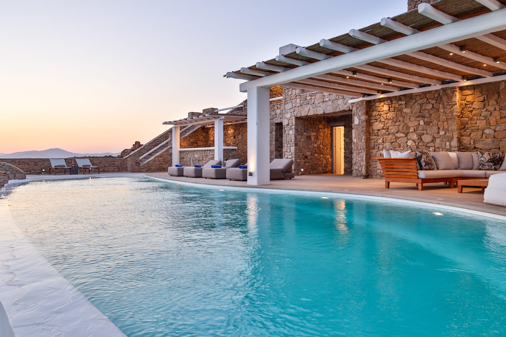 Altavista Villa