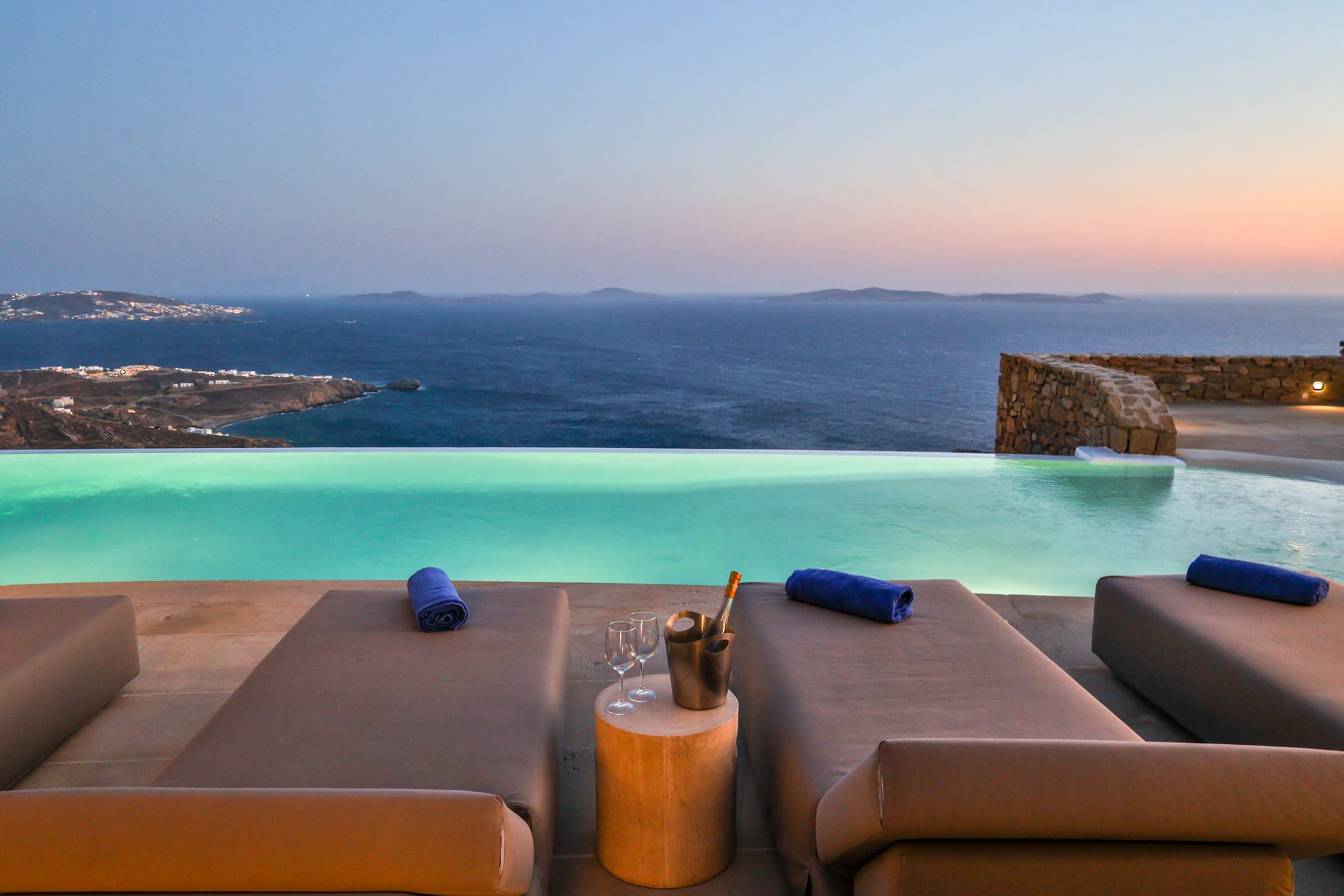 Altavista Villa