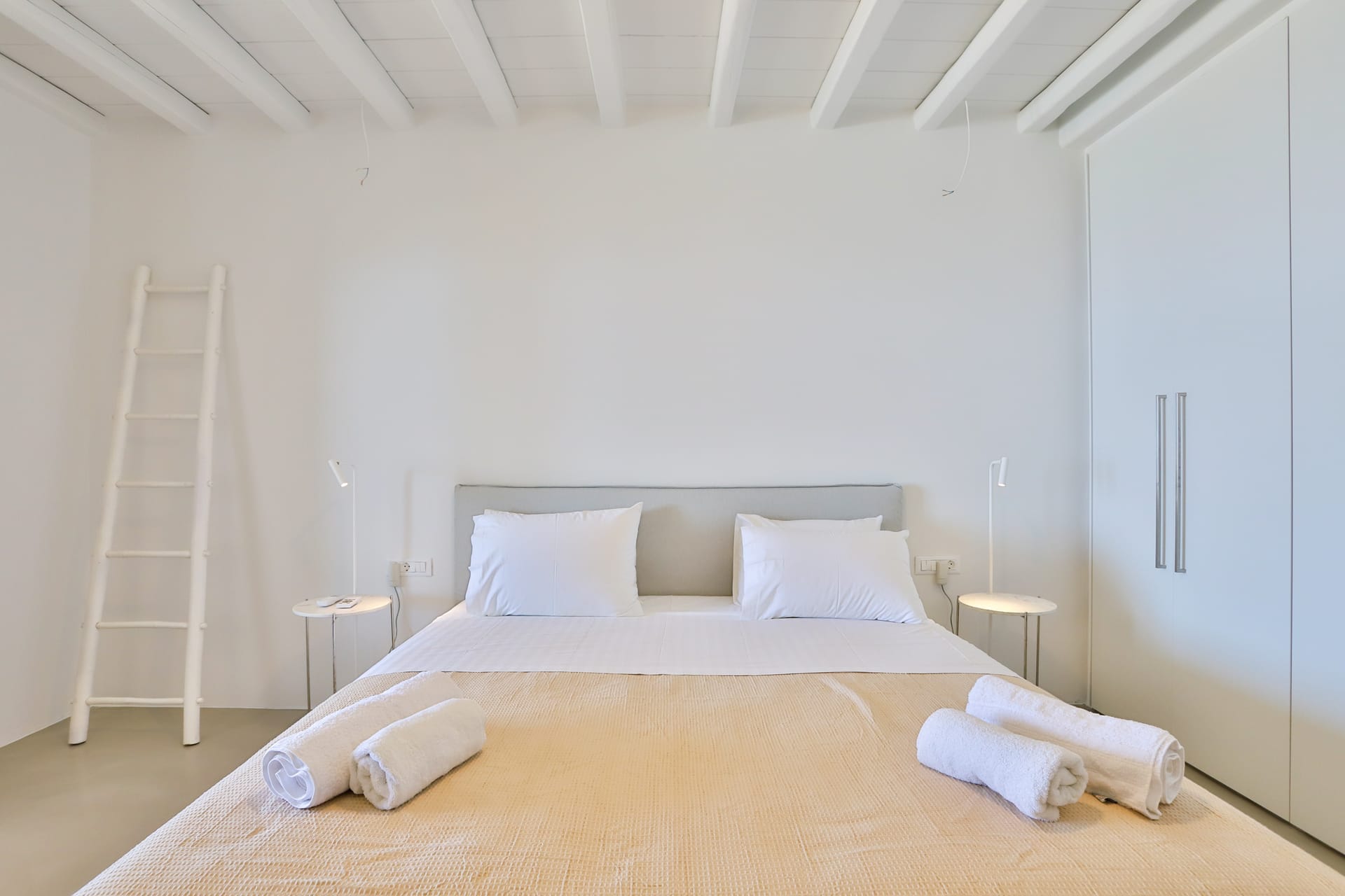 Altavista Villa