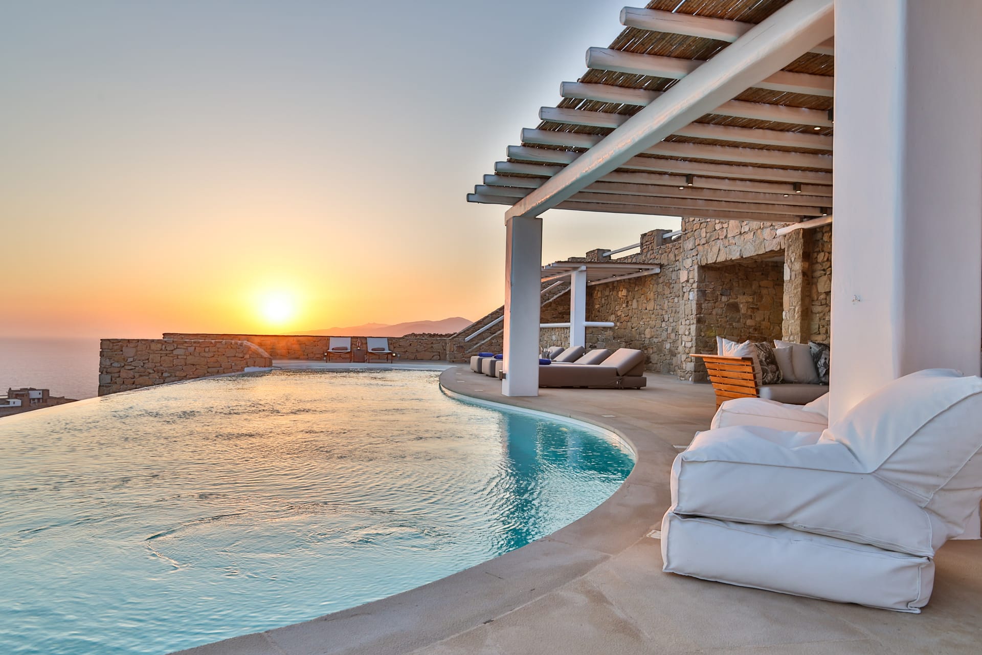 Altavista Villa