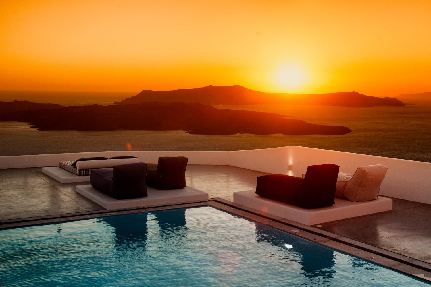 Amity Suites – Adults Only