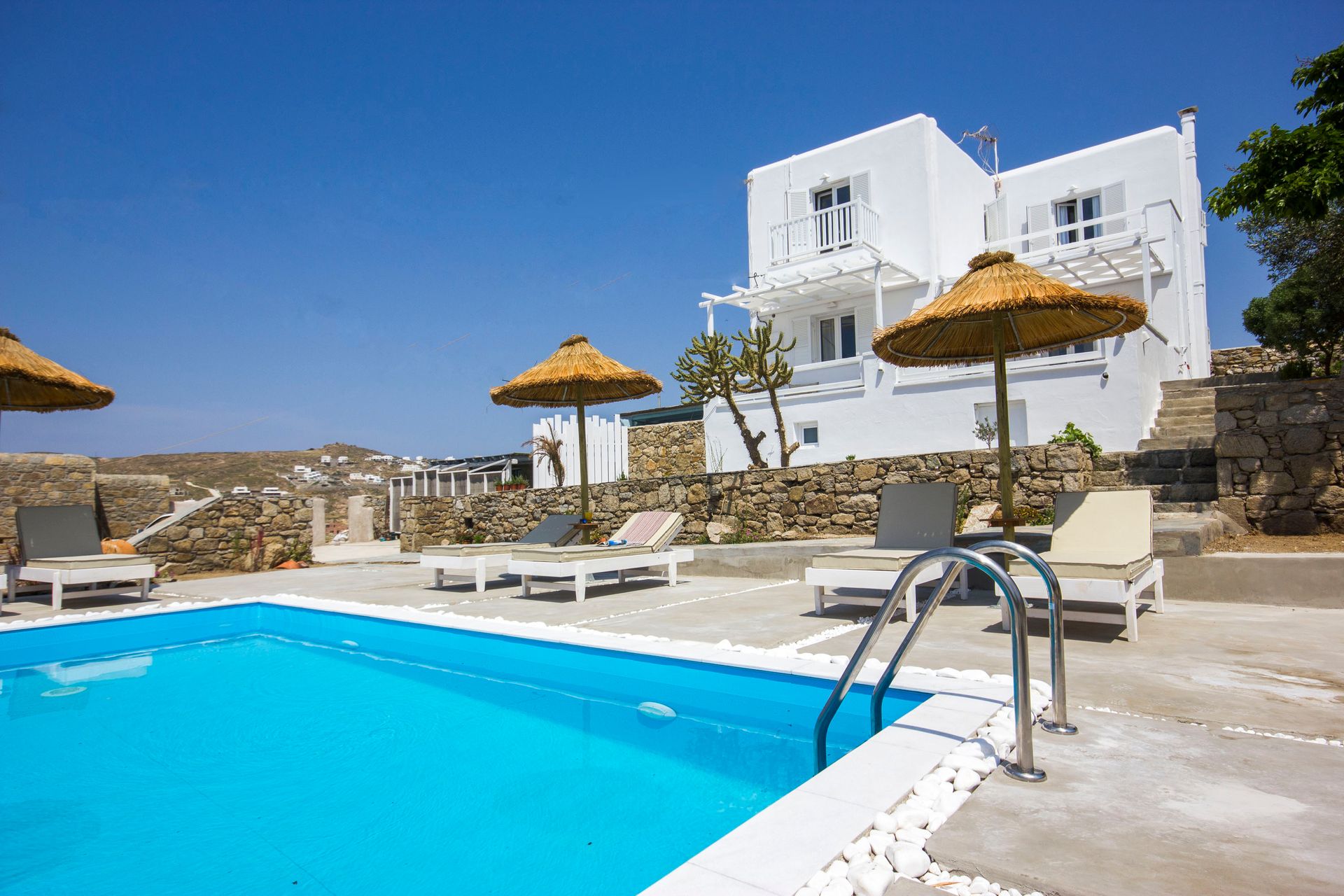 Amperian Mykonos