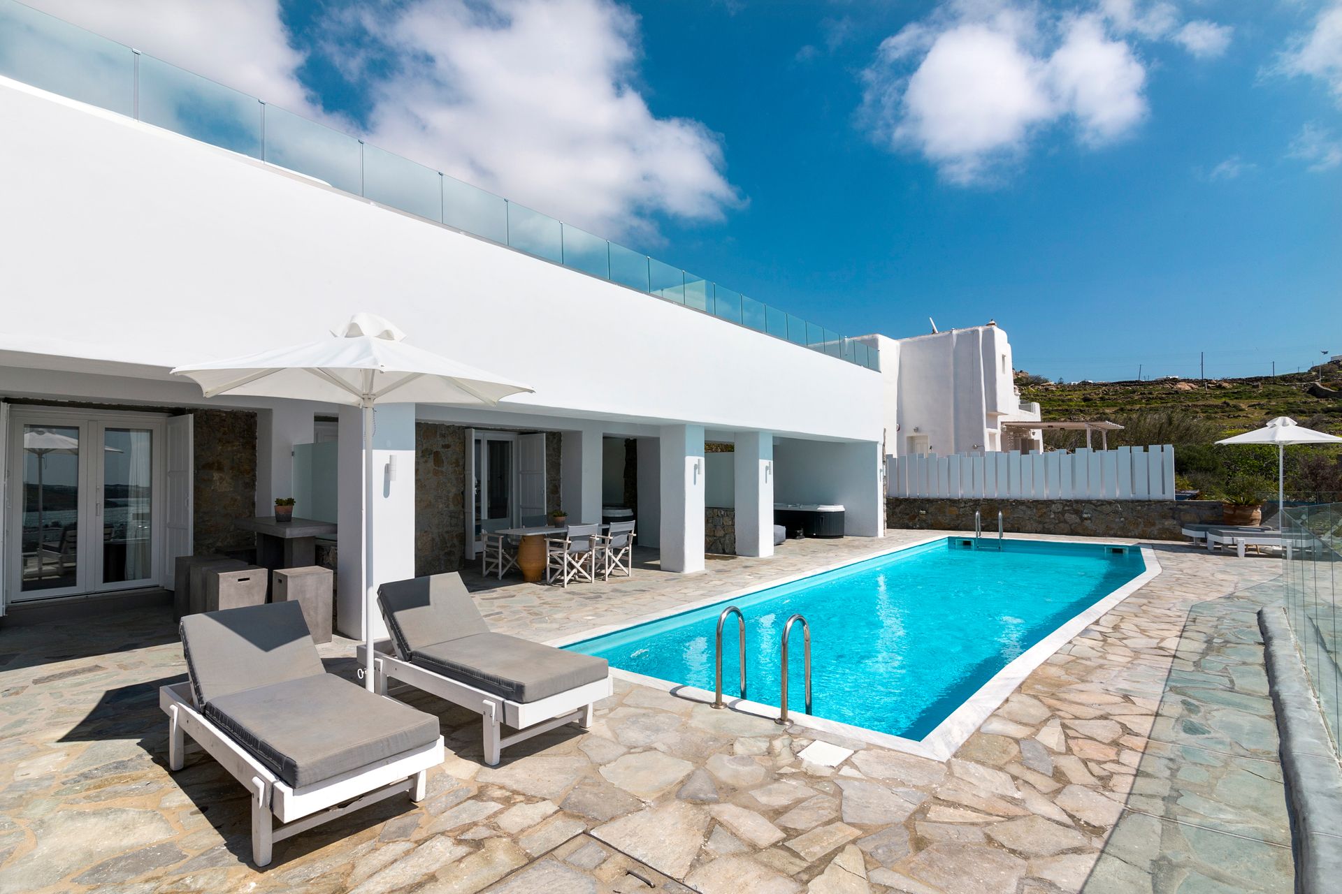 Amperian Mykonos