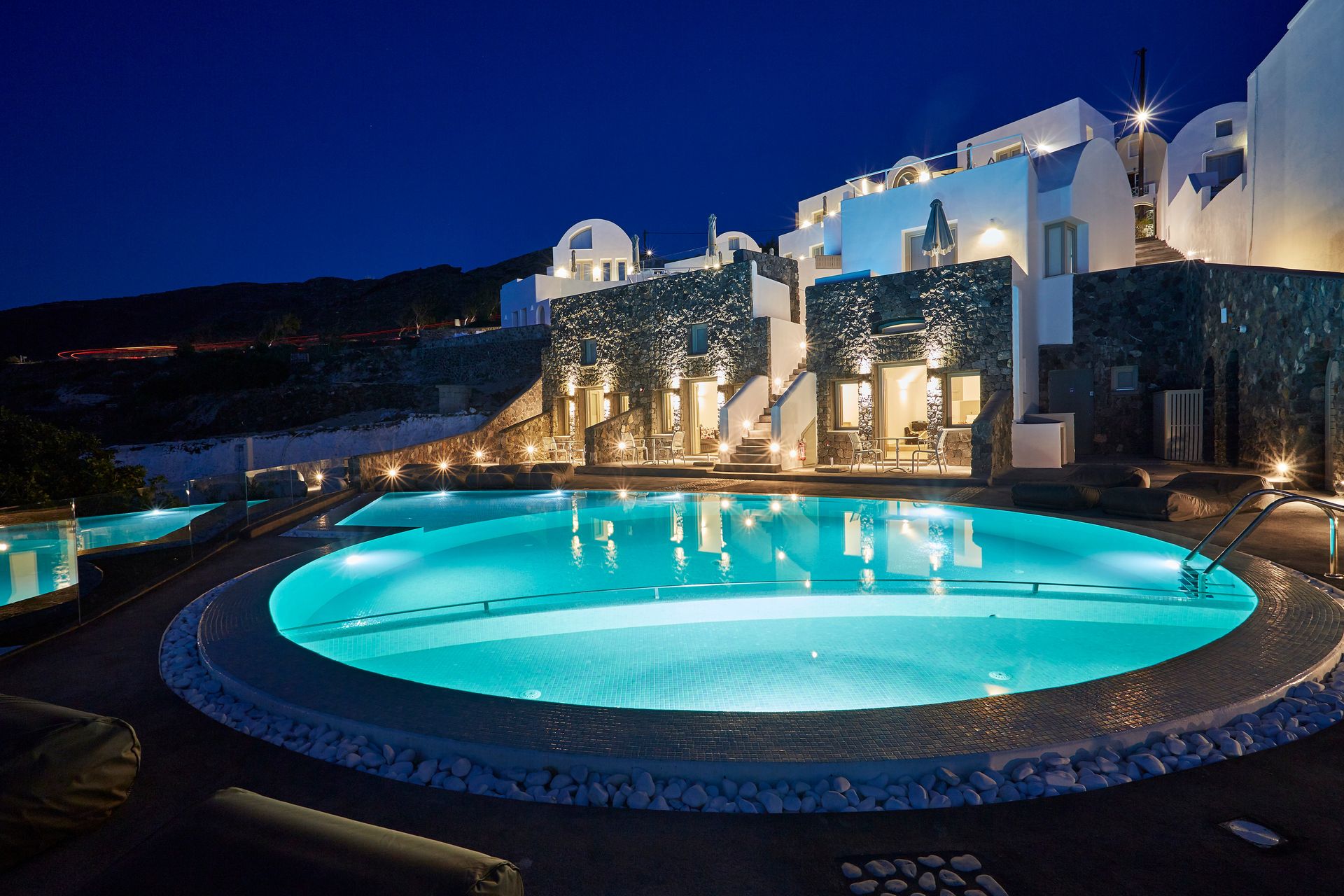 Aperanto Suites Santorini