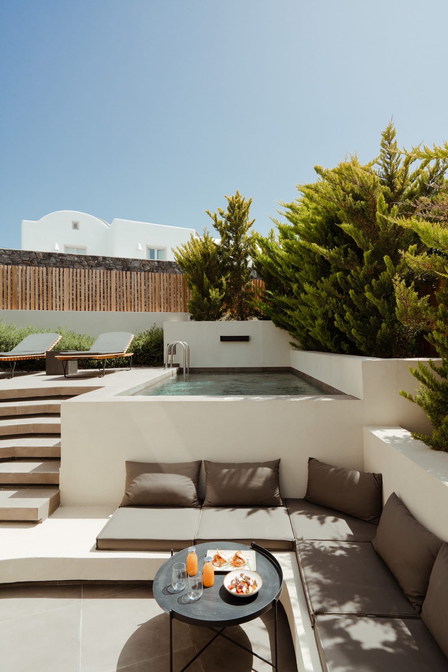 Apikia Santorini