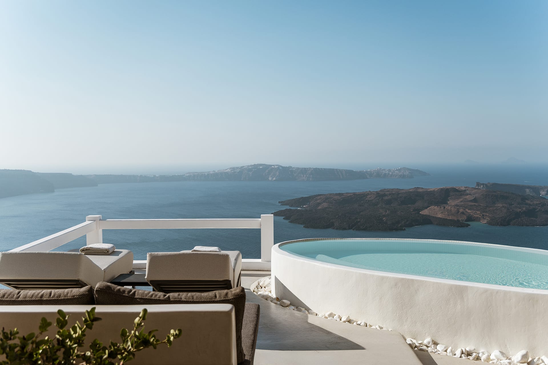 Aqua Luxury Suites Santorini