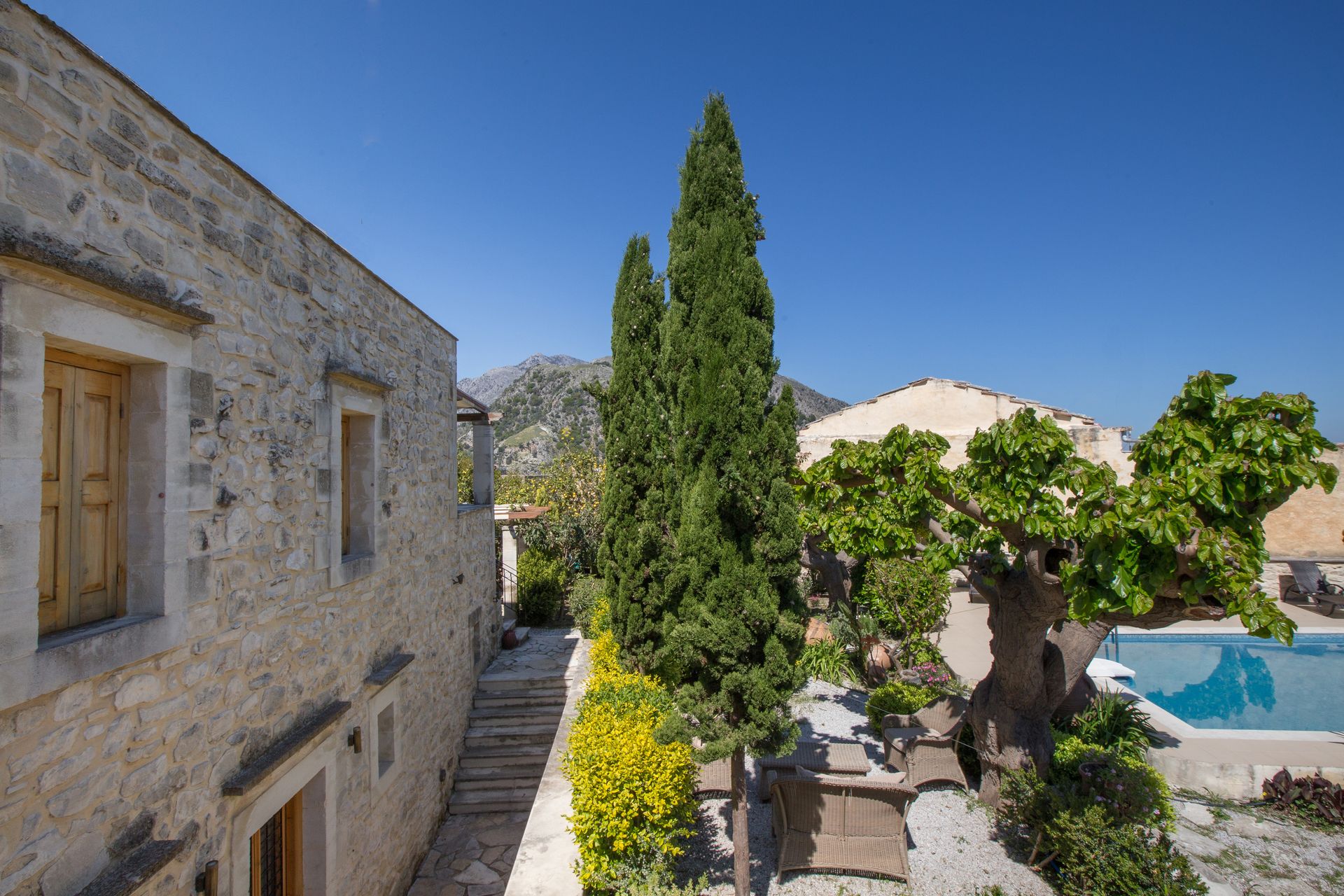 Arcus Suites