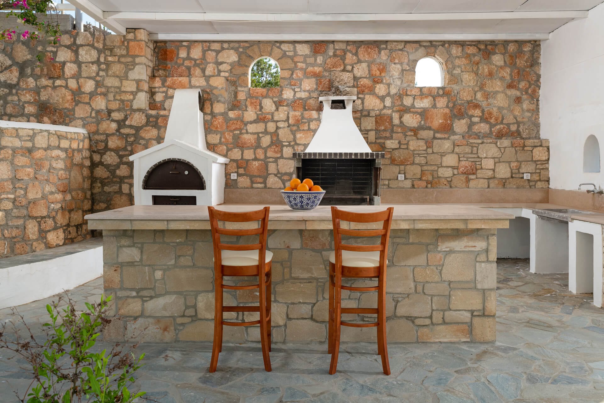 Arte Pefki Beachfront Suites