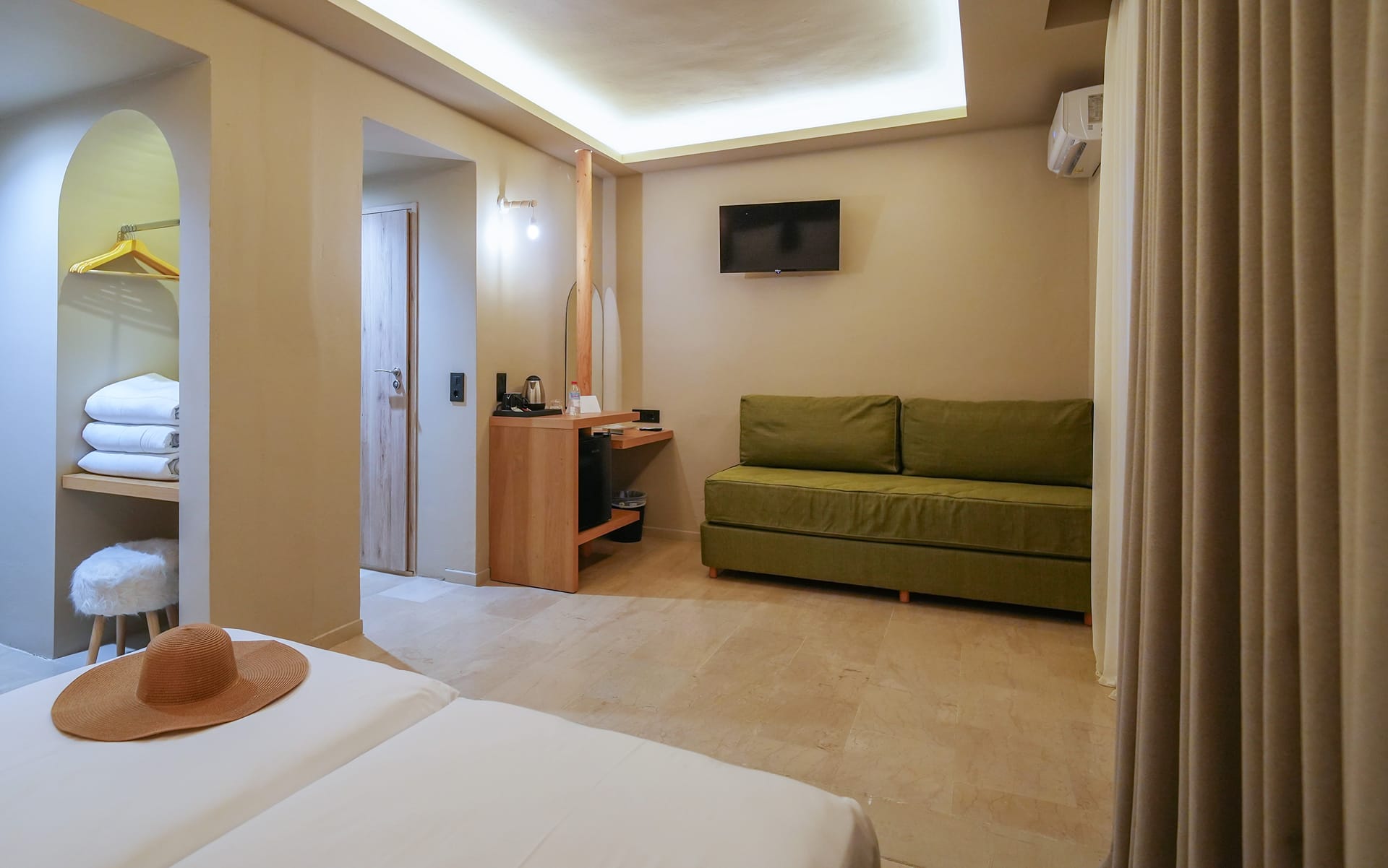 Asana Hotel