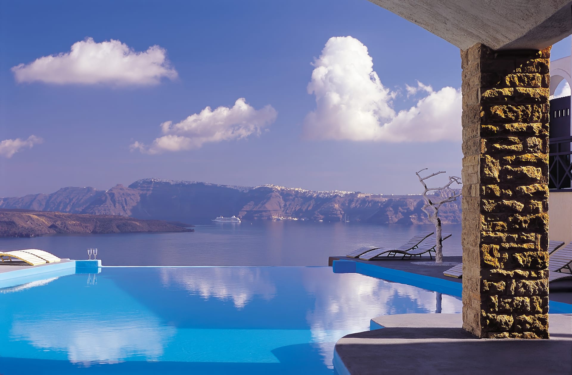 Astarte Suites Santorini