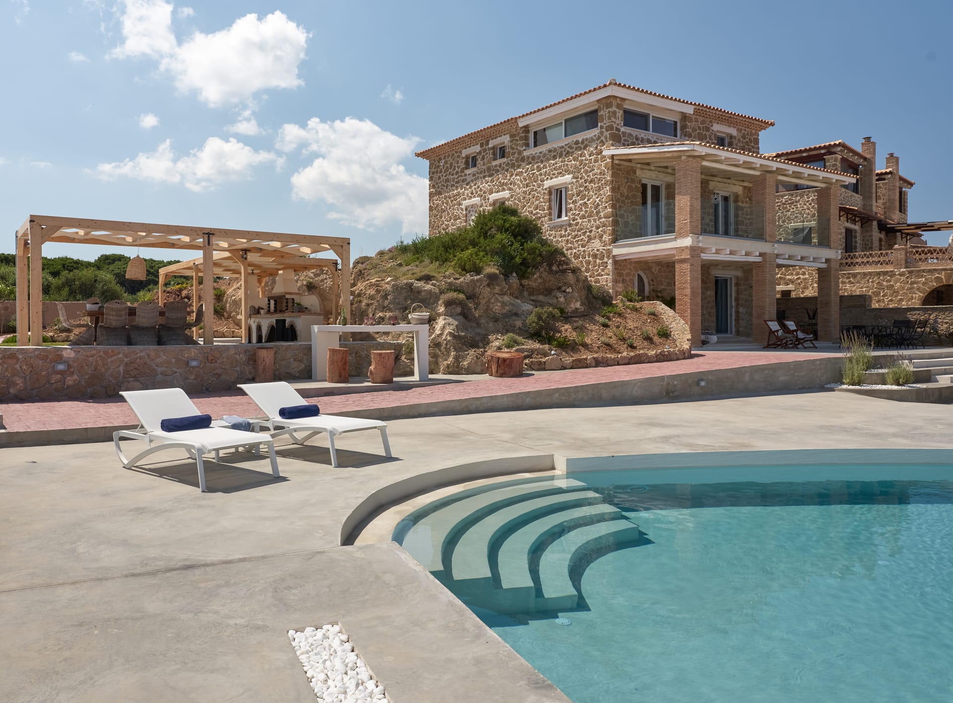 Astarte Villas