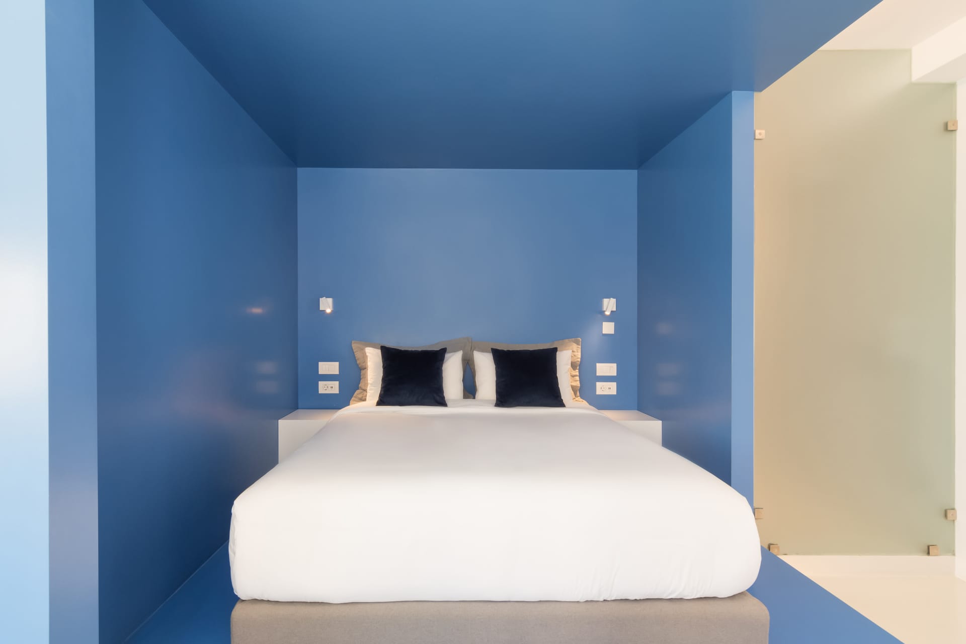 Athens Color Cube Luxury Apartments