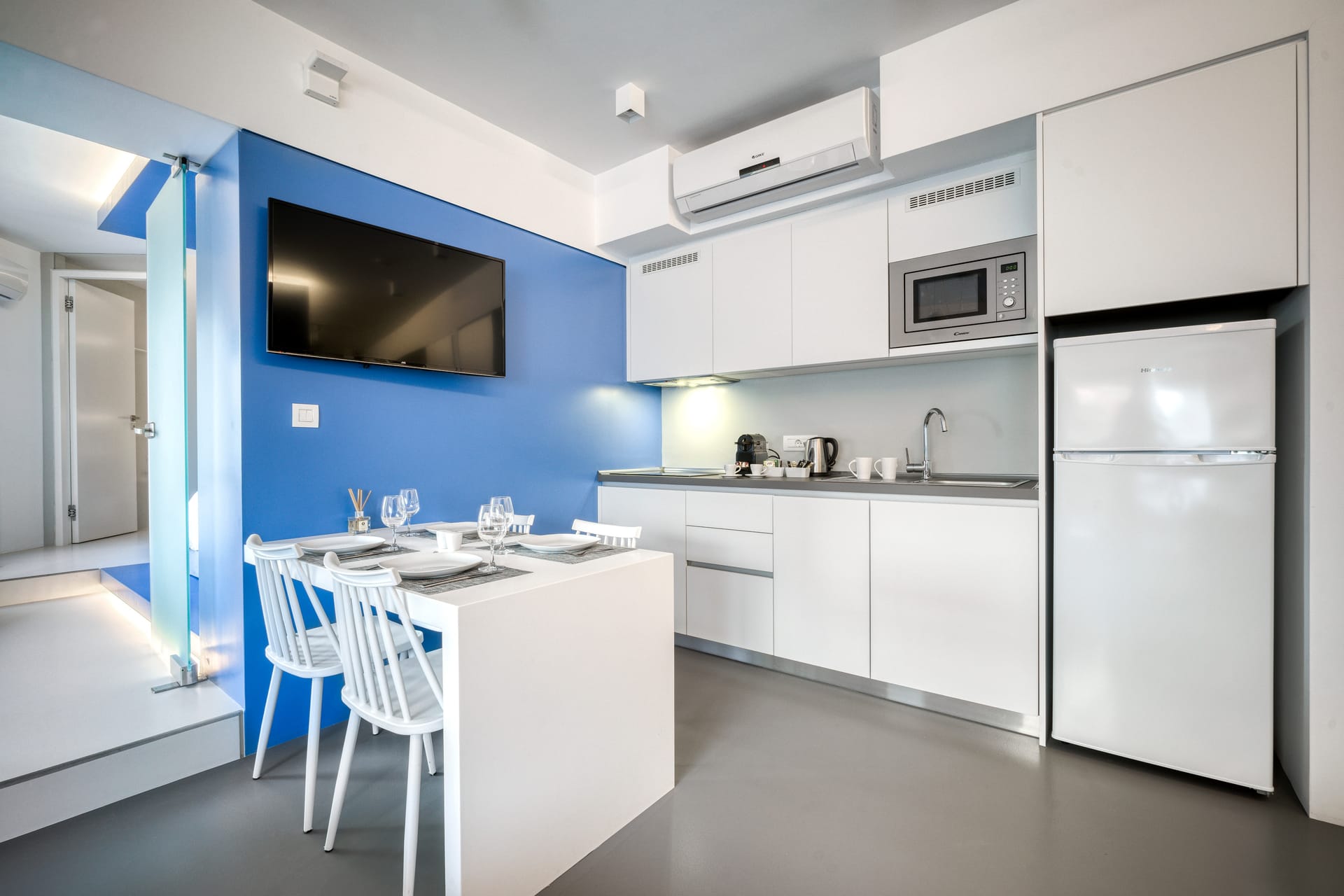 Athens Color Cube Luxury Apartments