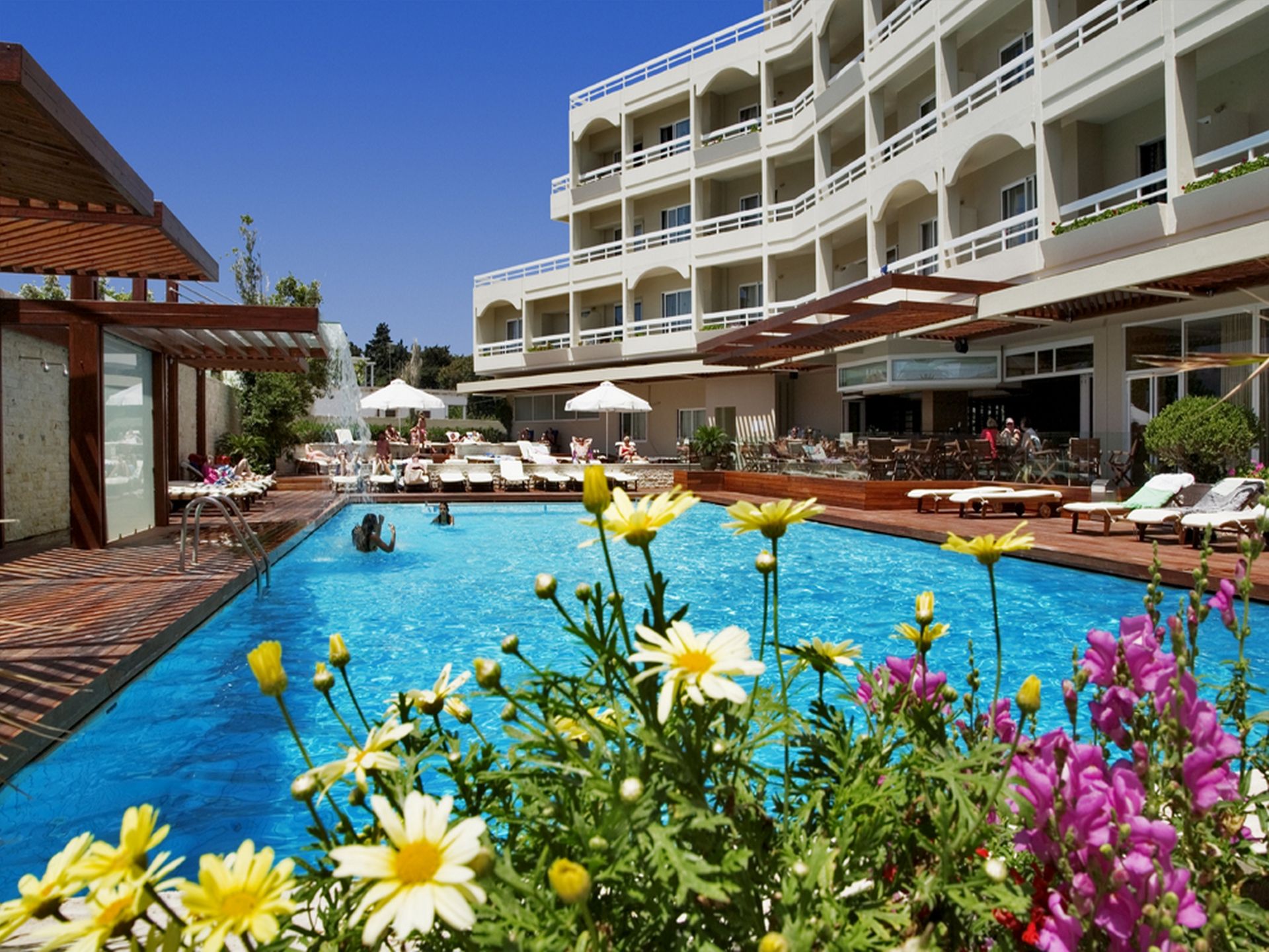 Athineon Hotel