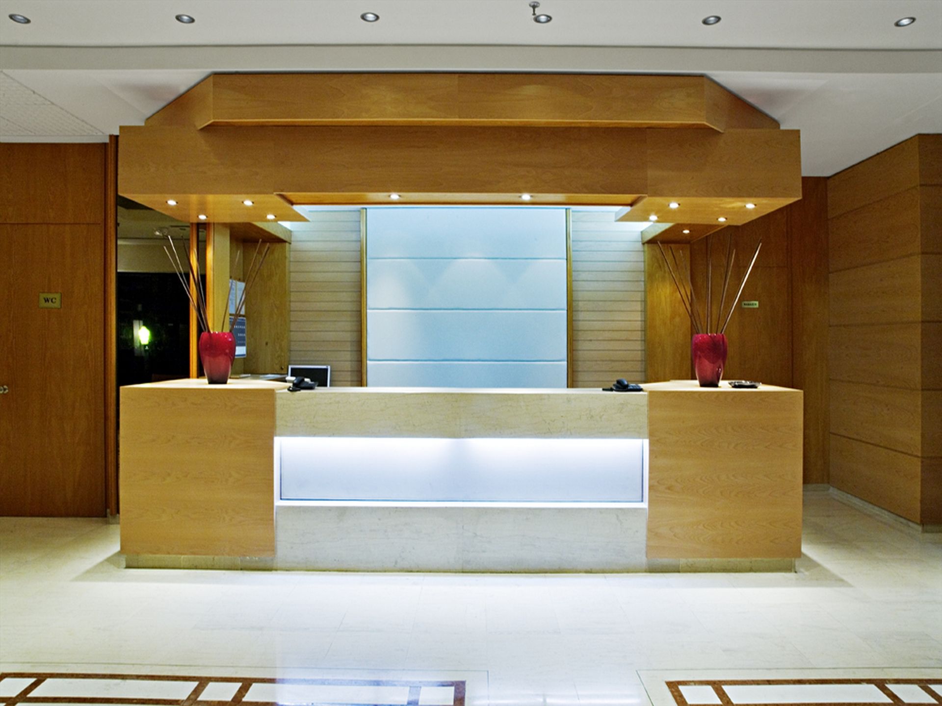 Athineon Hotel