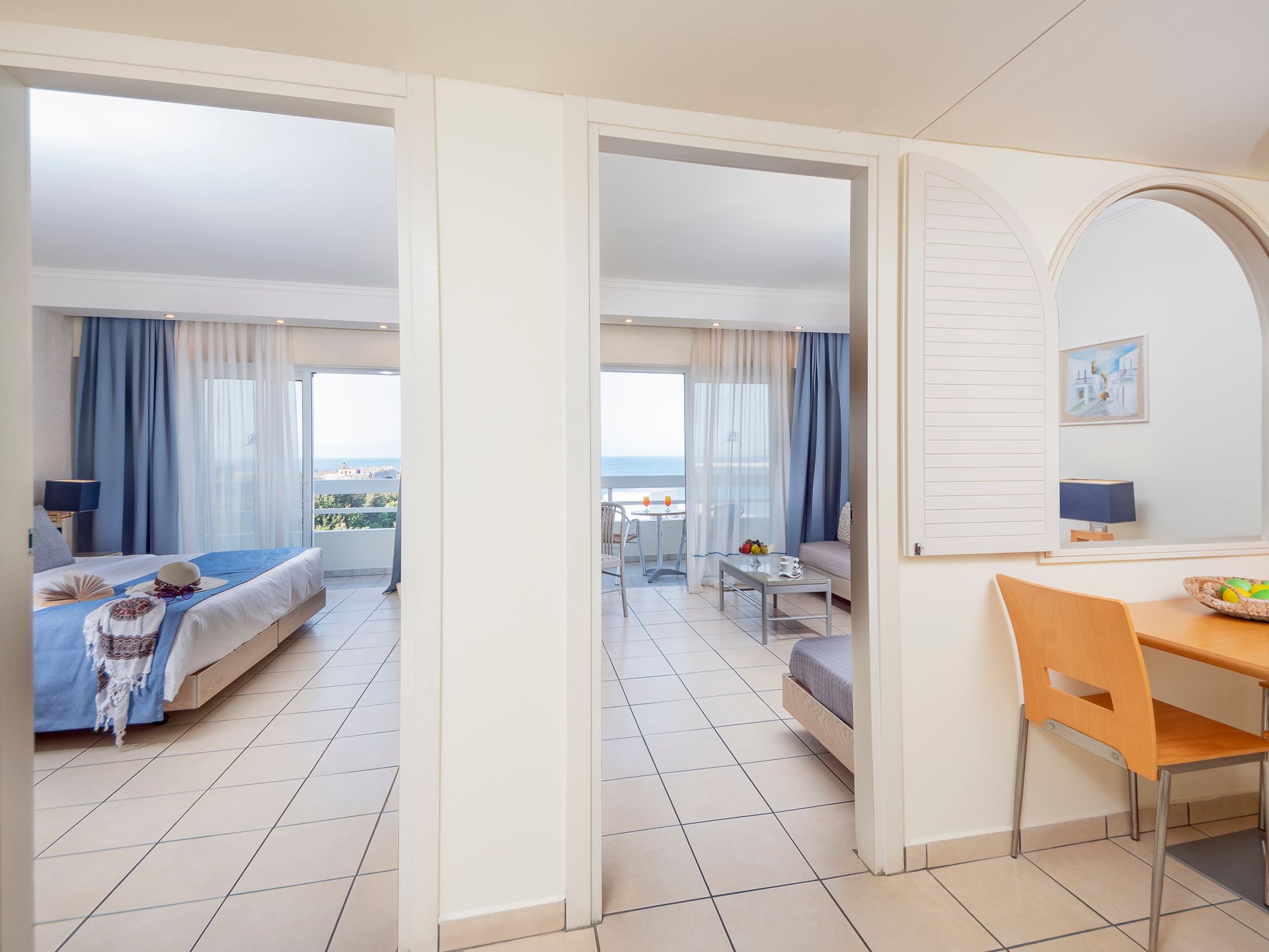 Athineon Hotel