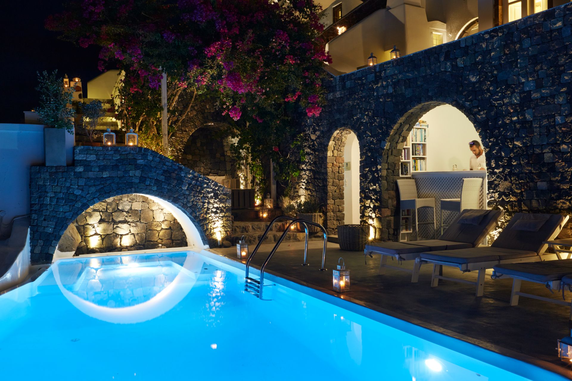 Atrina Santorini