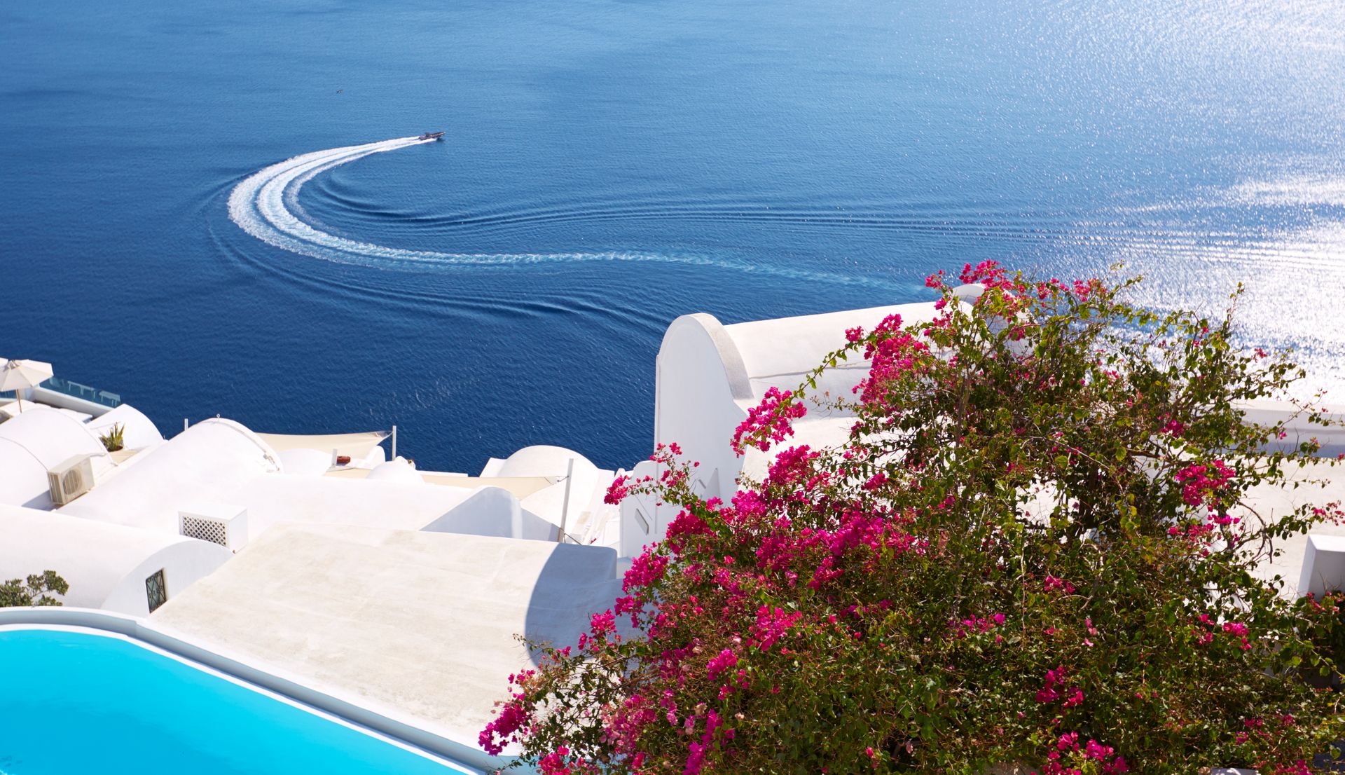 Atrina Santorini