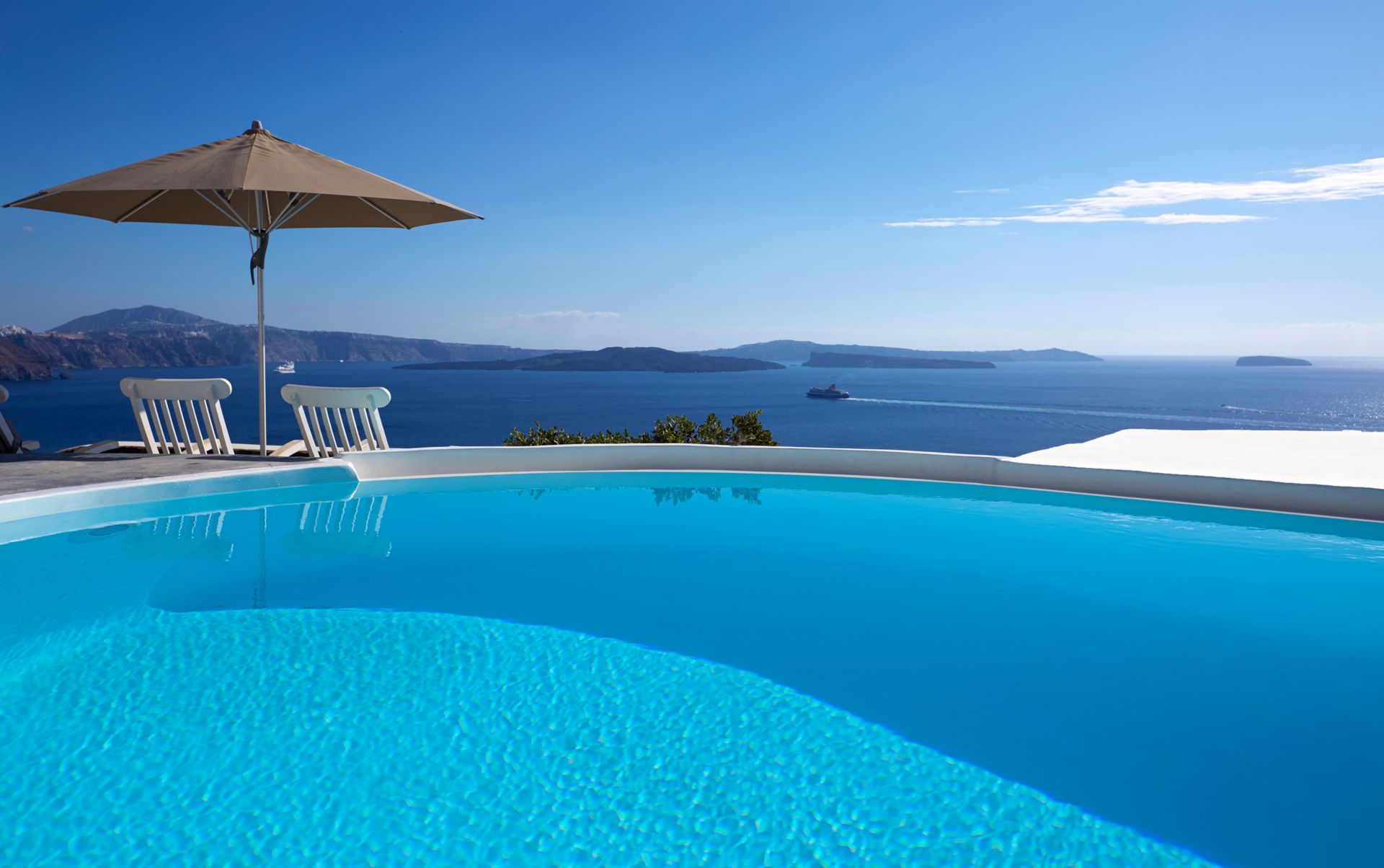 Atrina Santorini