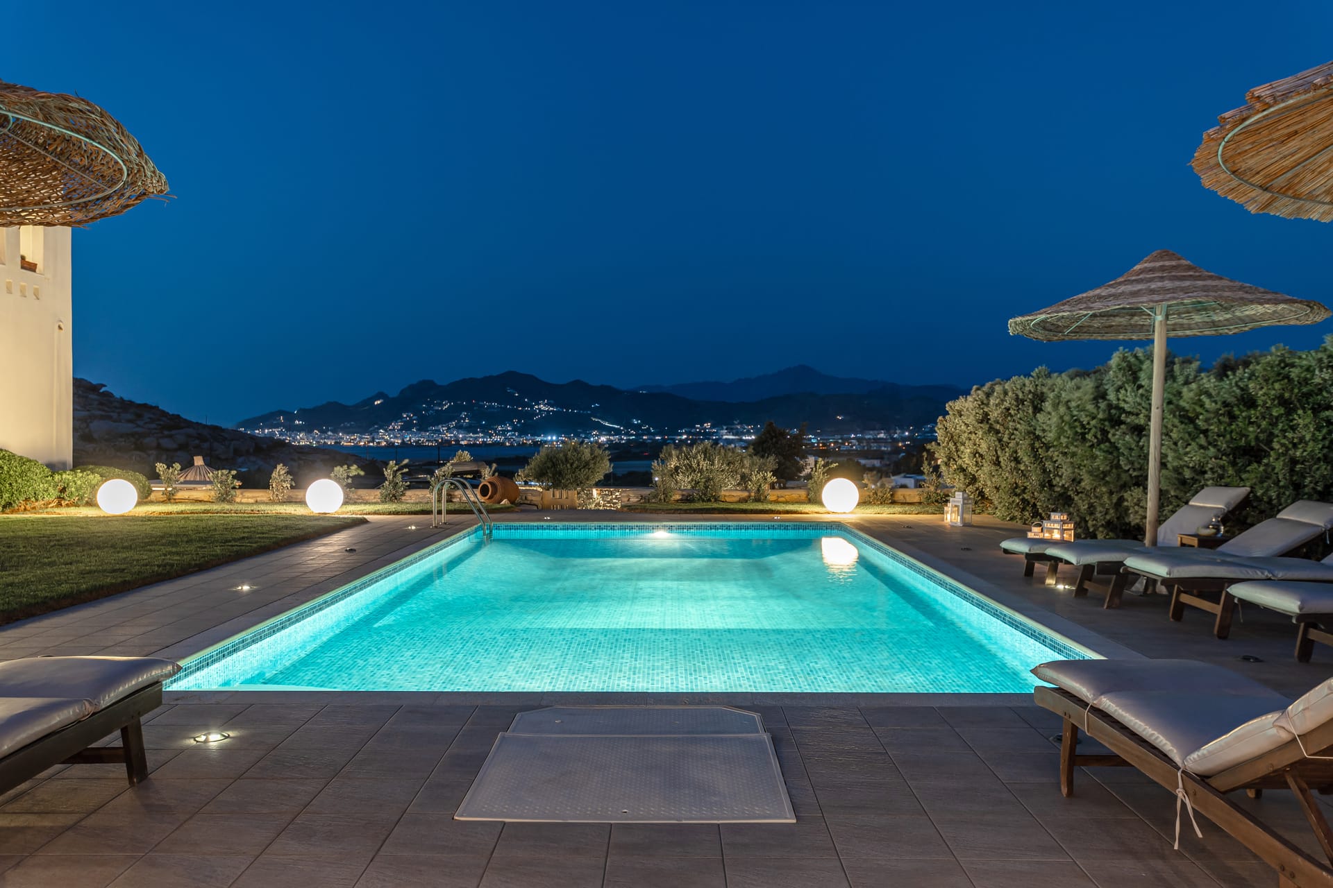 Aurora Villas