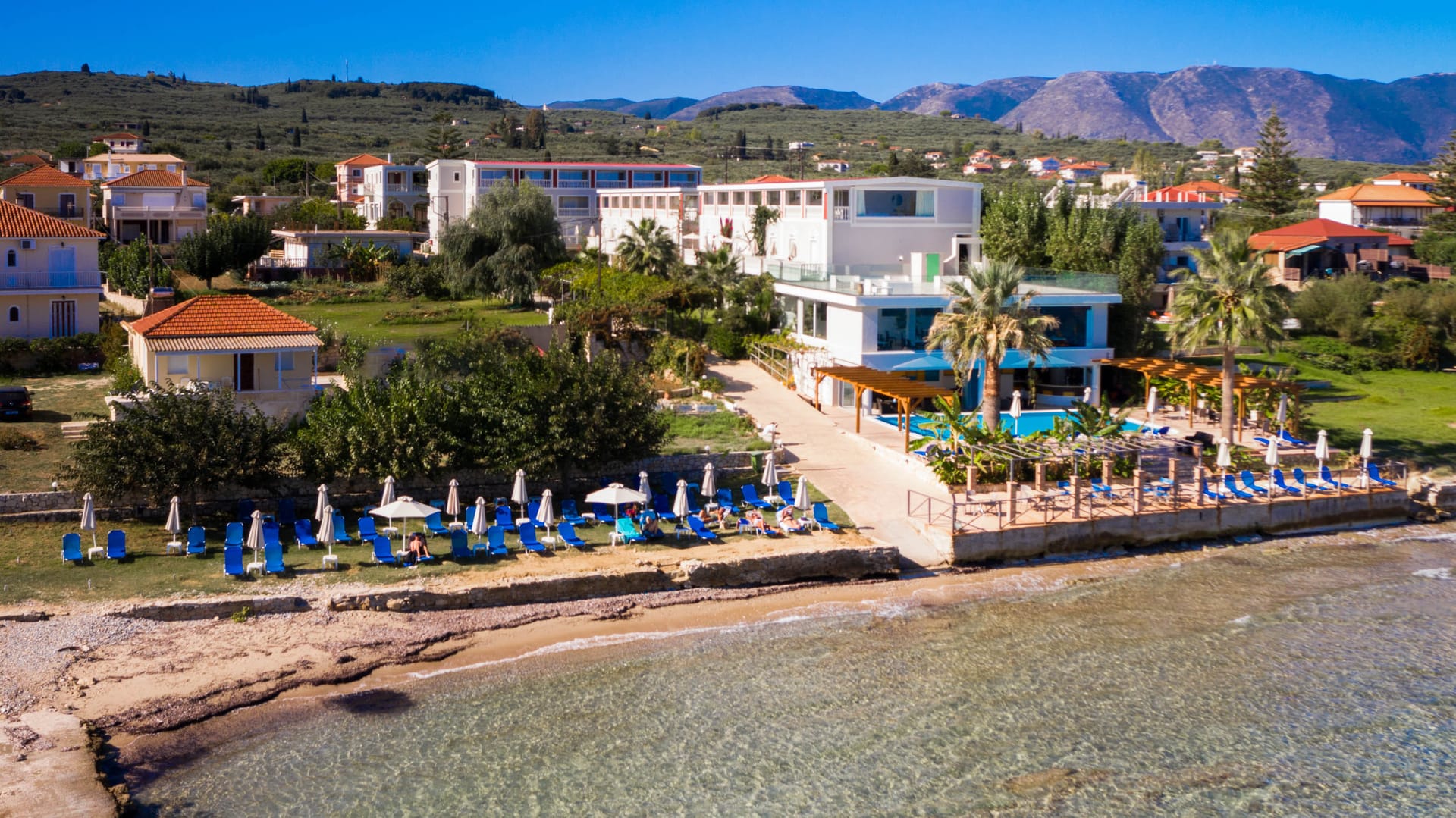 Belussi Beach Hotel & Suites