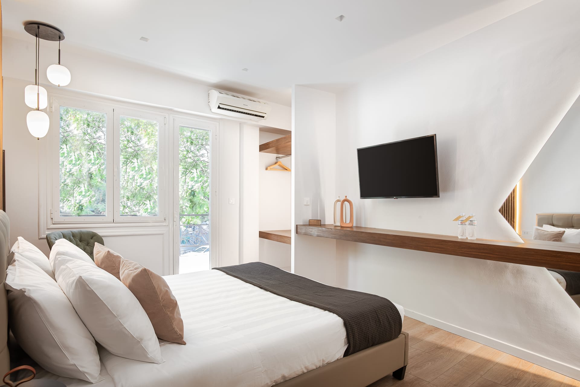 Bill & John Apartments & Villas