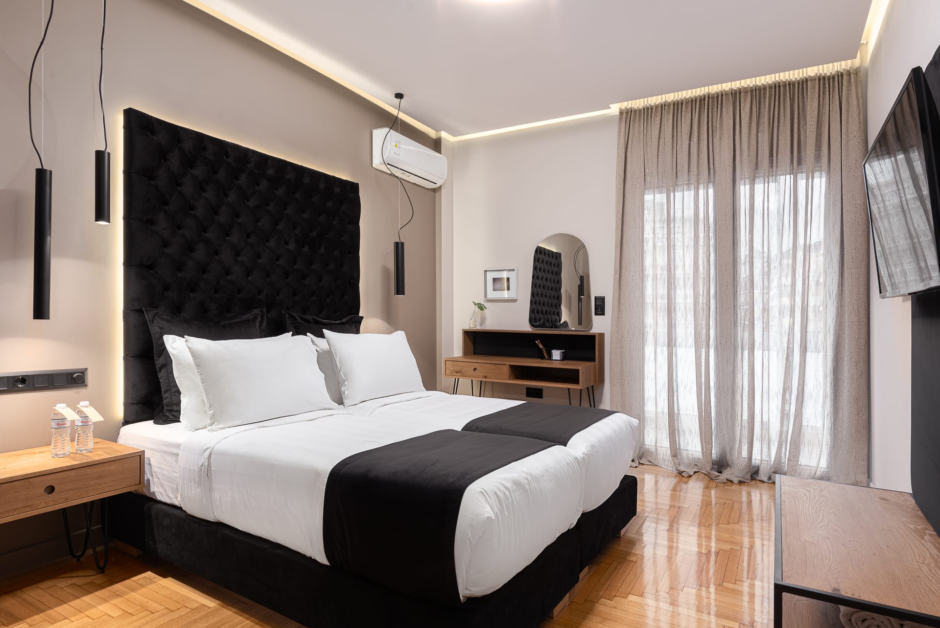 Bill & John Apartments & Villas