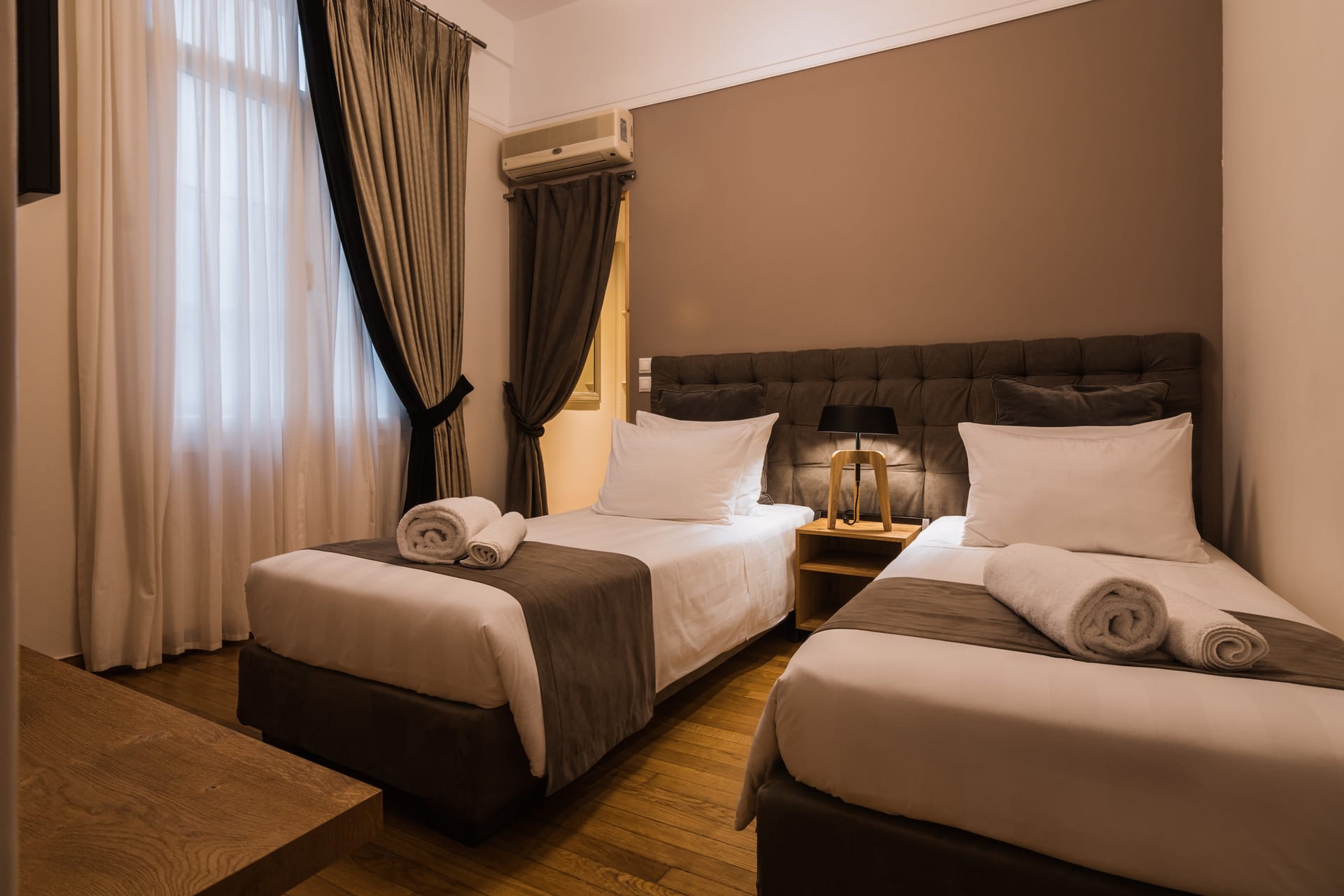 Bill & John Apartments & Villas