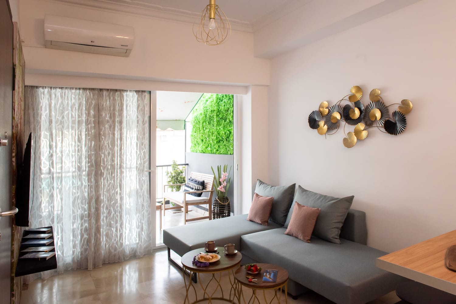 Blue Ark Boho Stay at Acropolis