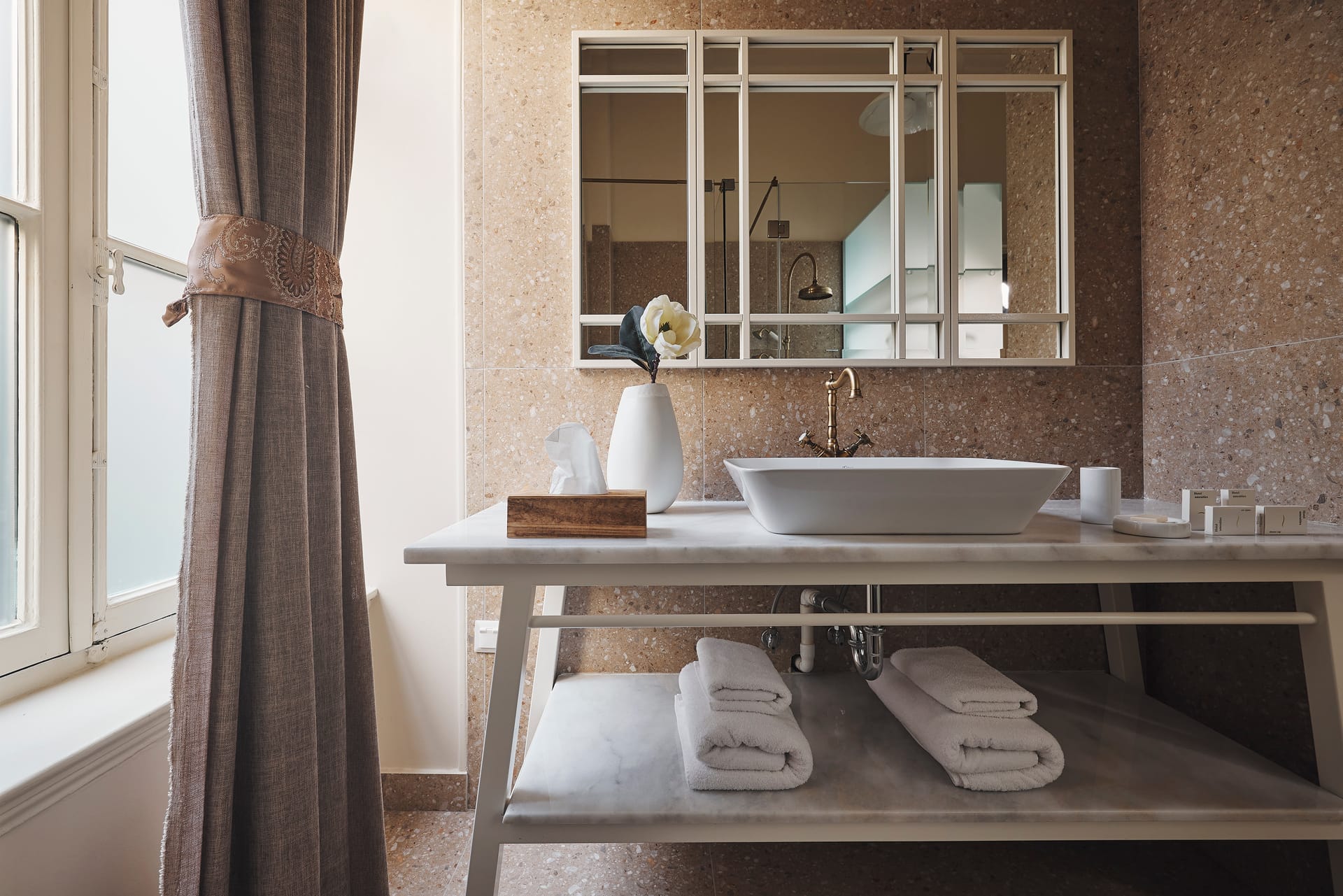 Bohemian Suites Athens – Maison Hotel  Adults Only