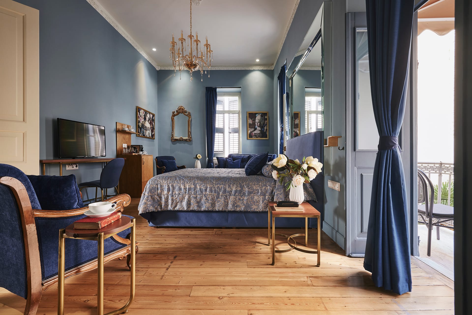 Bohemian Suites Athens – Maison Hotel  Adults Only