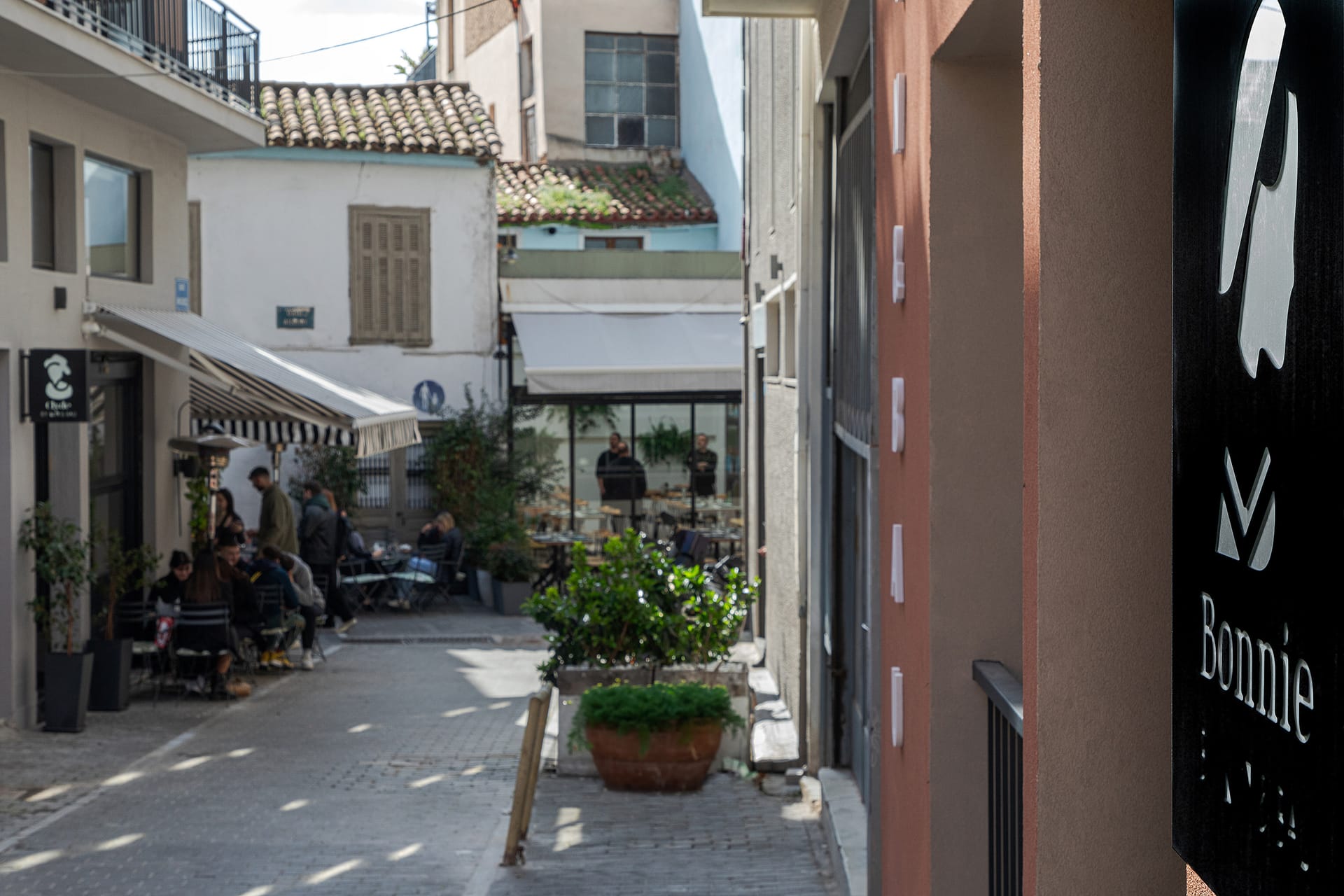 Bonnie Athens Hotel by Nin&Bau