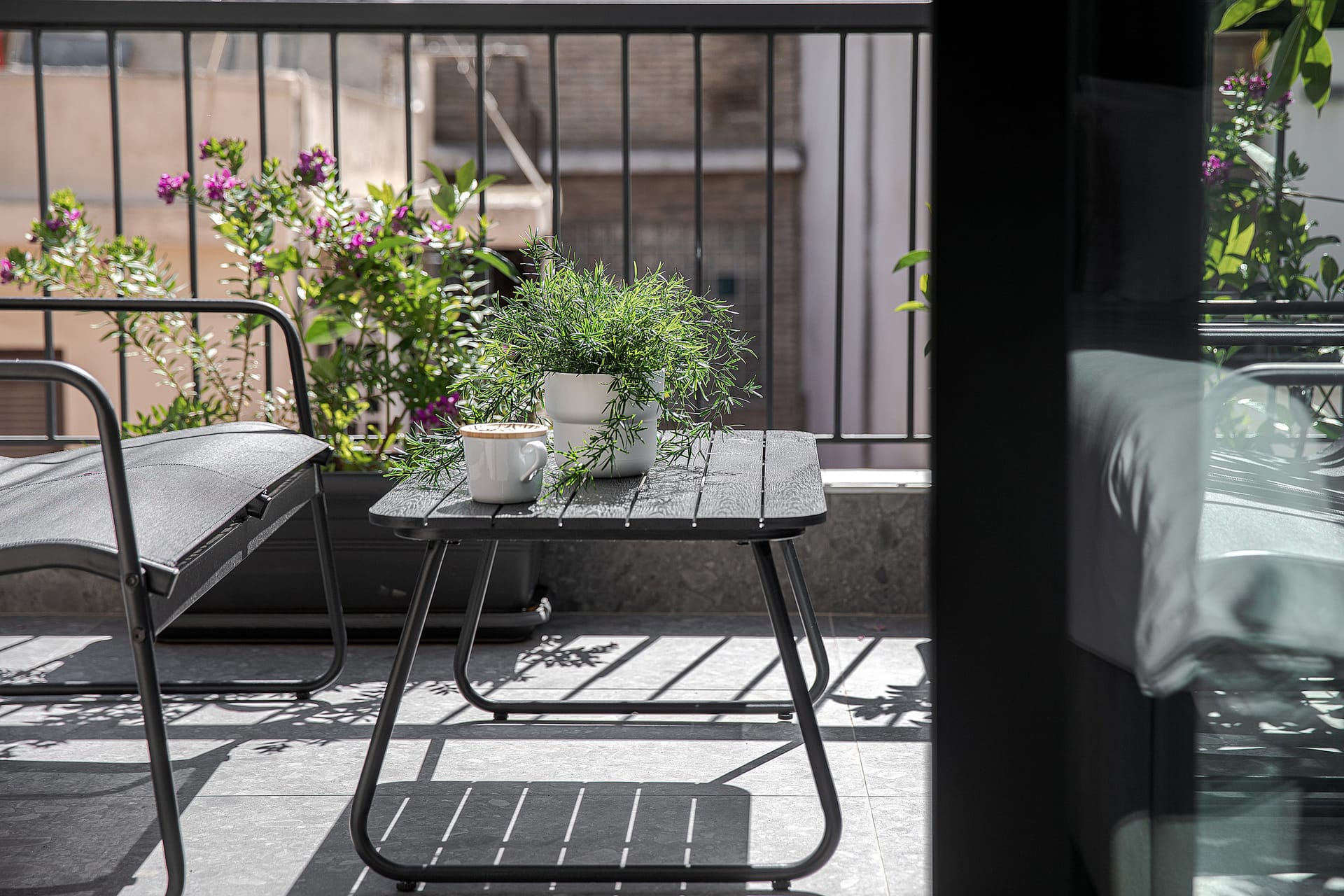 Bonnie Athens Hotel by Nin&Bau