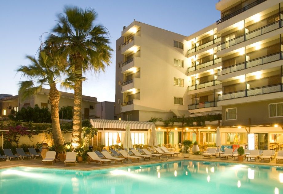 Best Western Plus Plaza Hotel