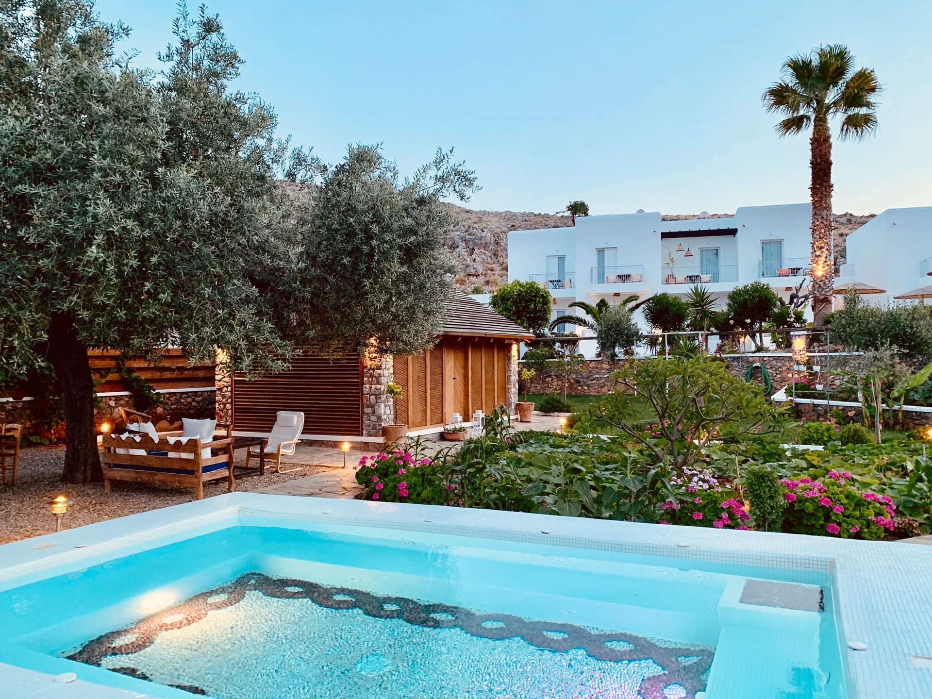 Caesars Gardens Hotel & Spa