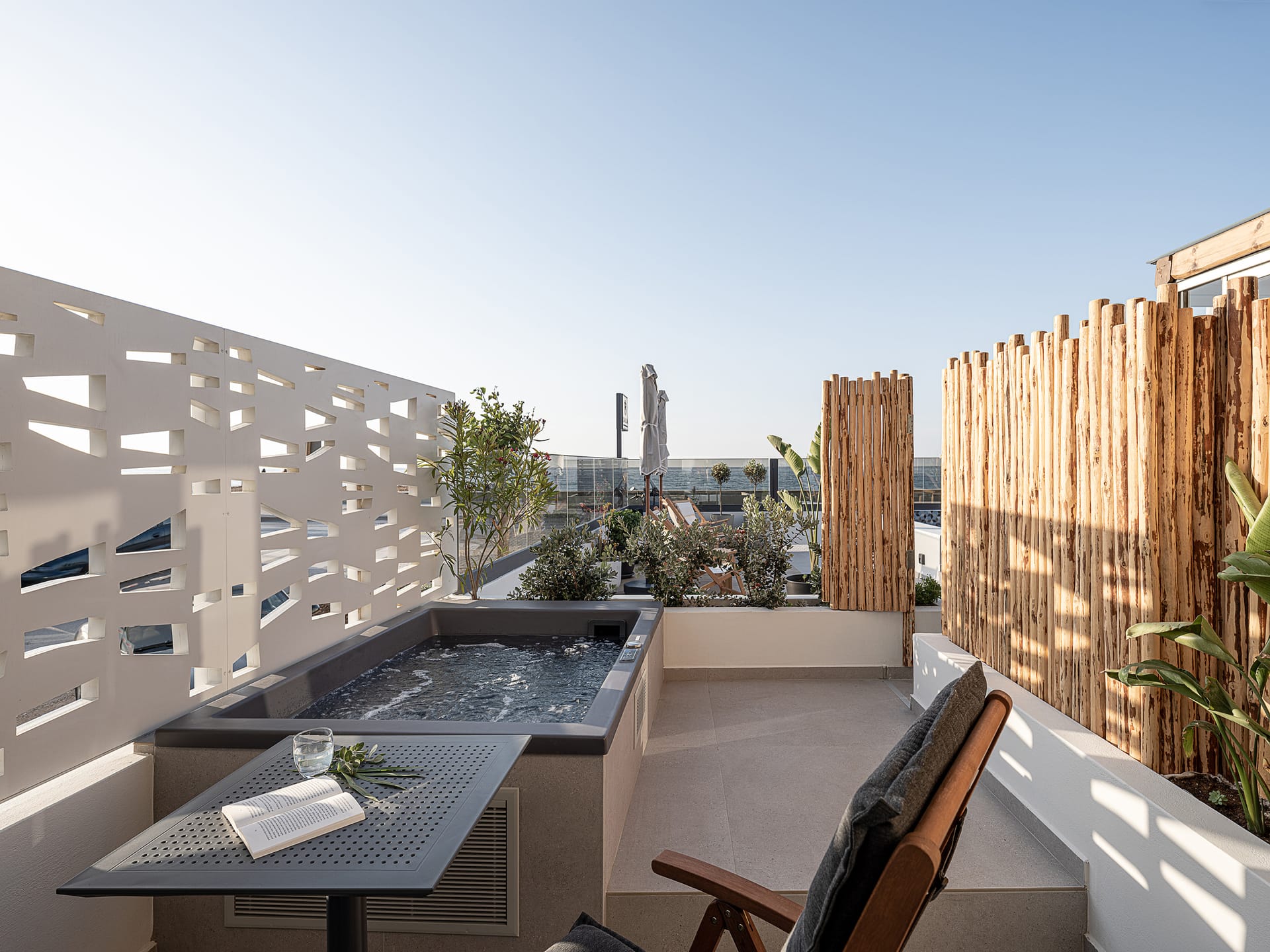 Calla Luxury Seafront Suites