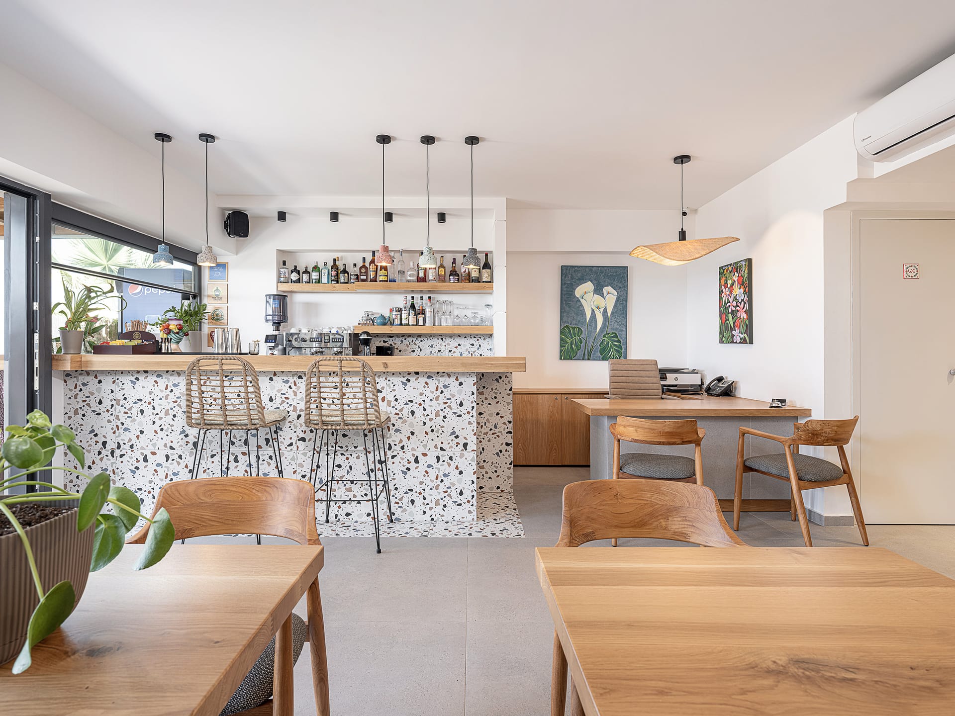 Calla Luxury Seafront Suites
