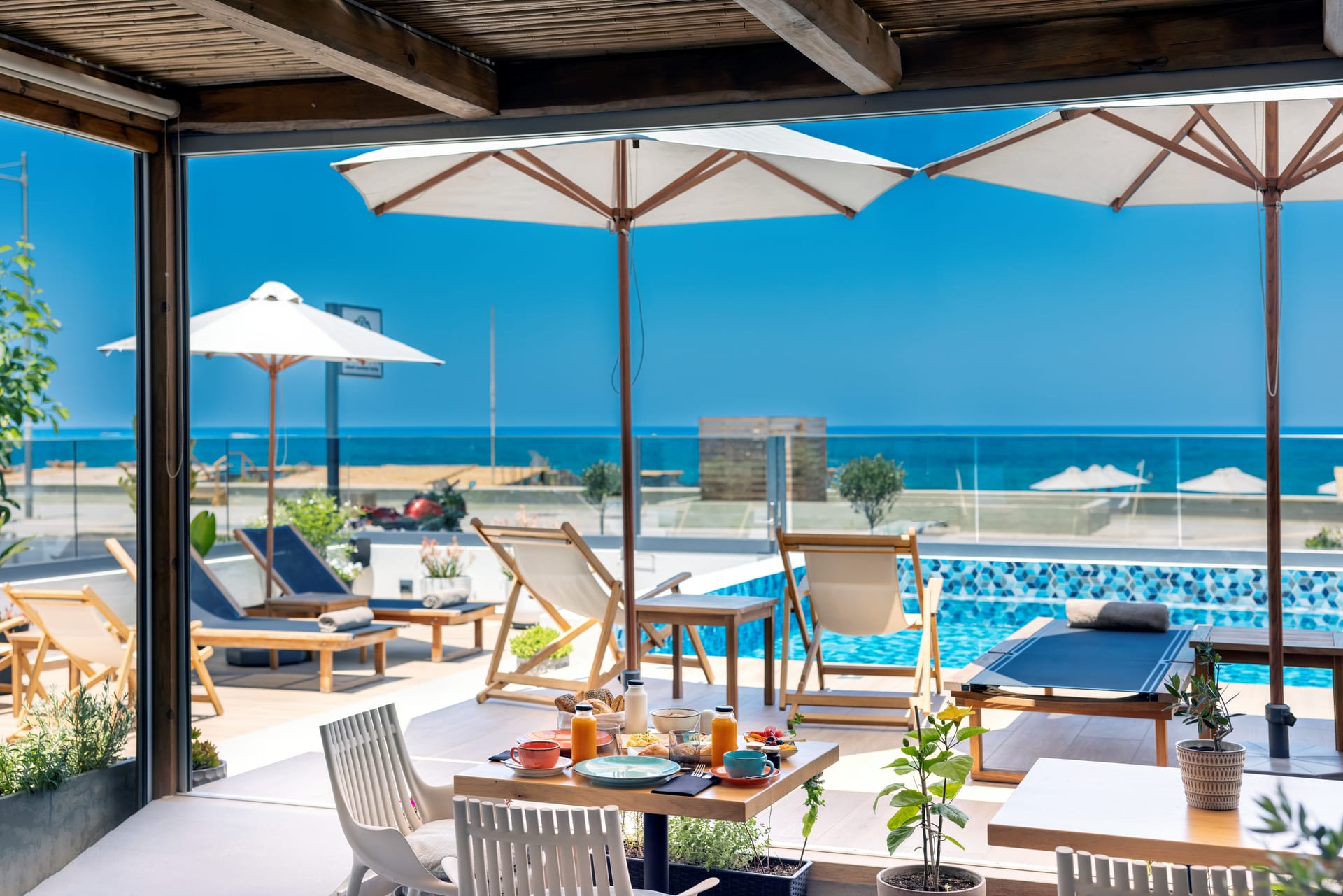 Calla Luxury Seafront Suites
