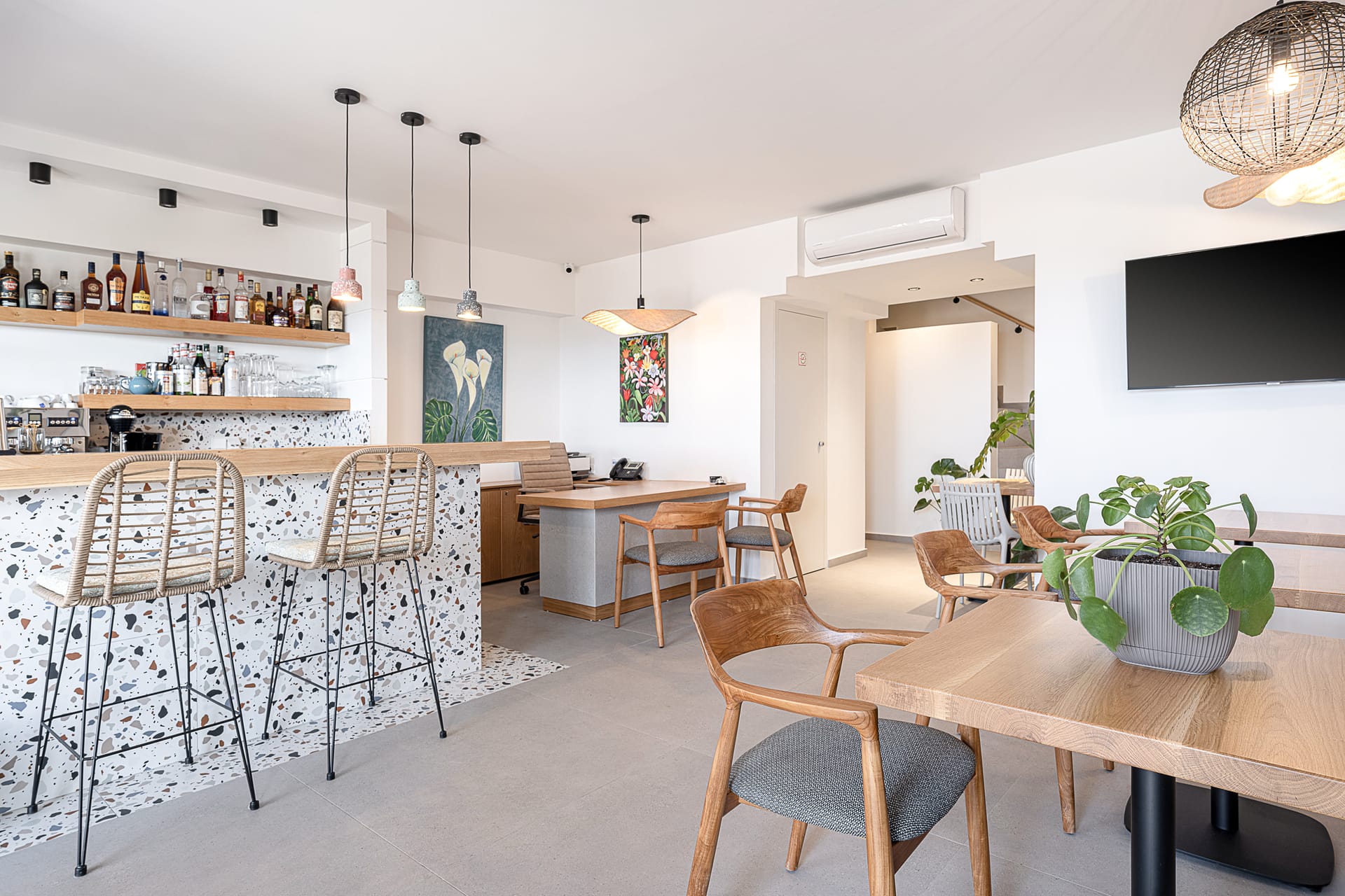 Calla Luxury Seafront Suites