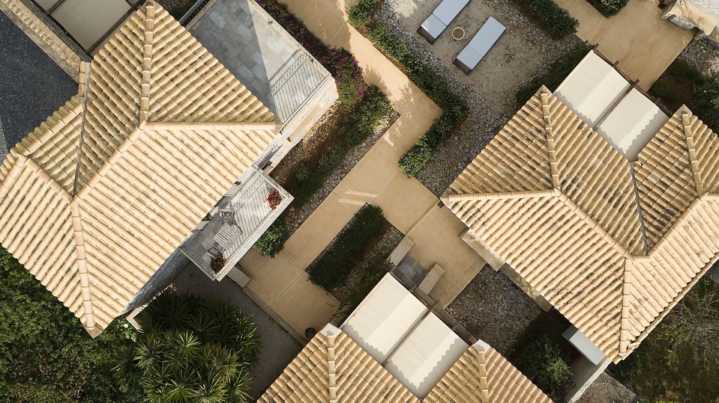 Calme Suites Mani