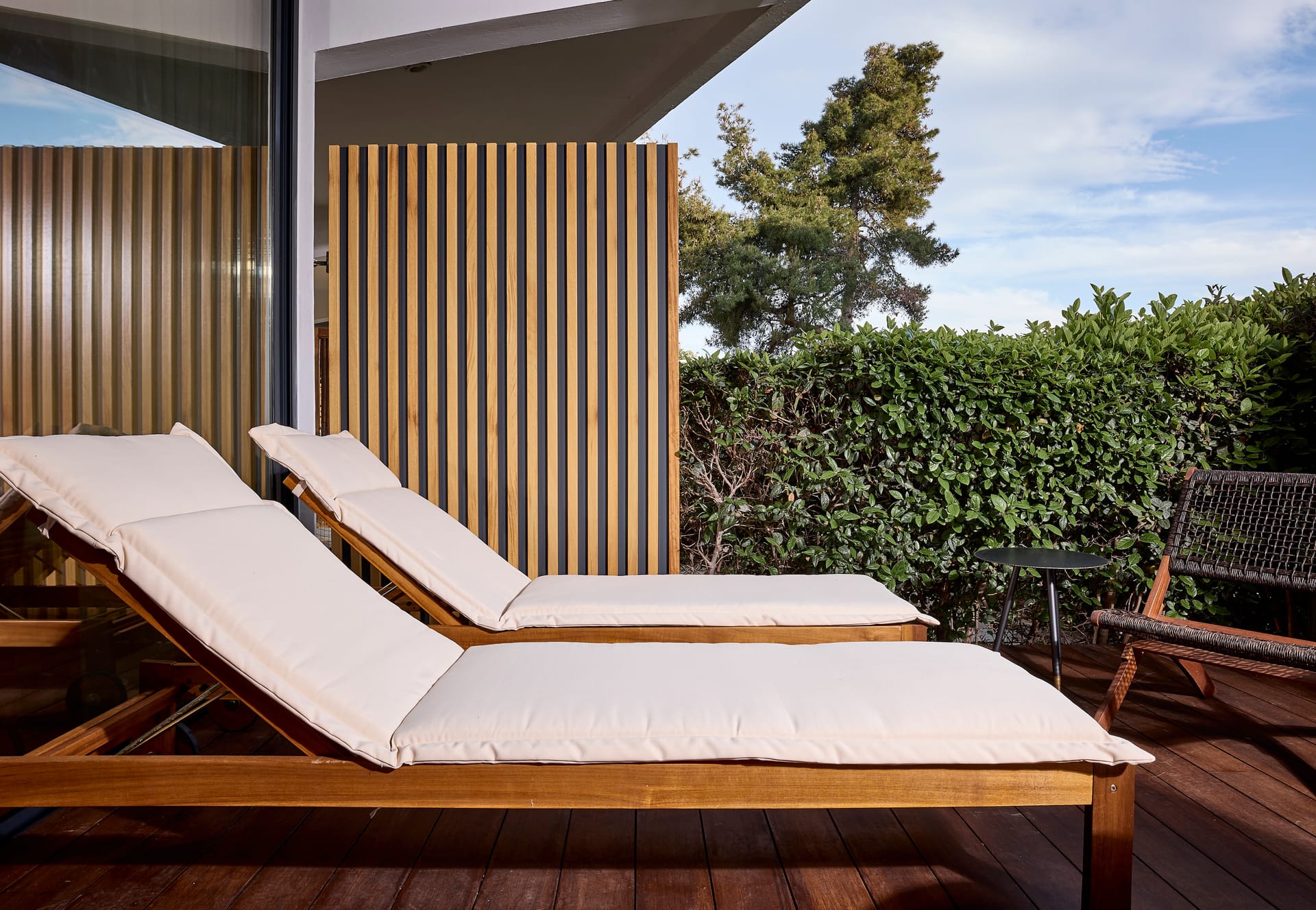 Cama Luxury Suites Kavouri