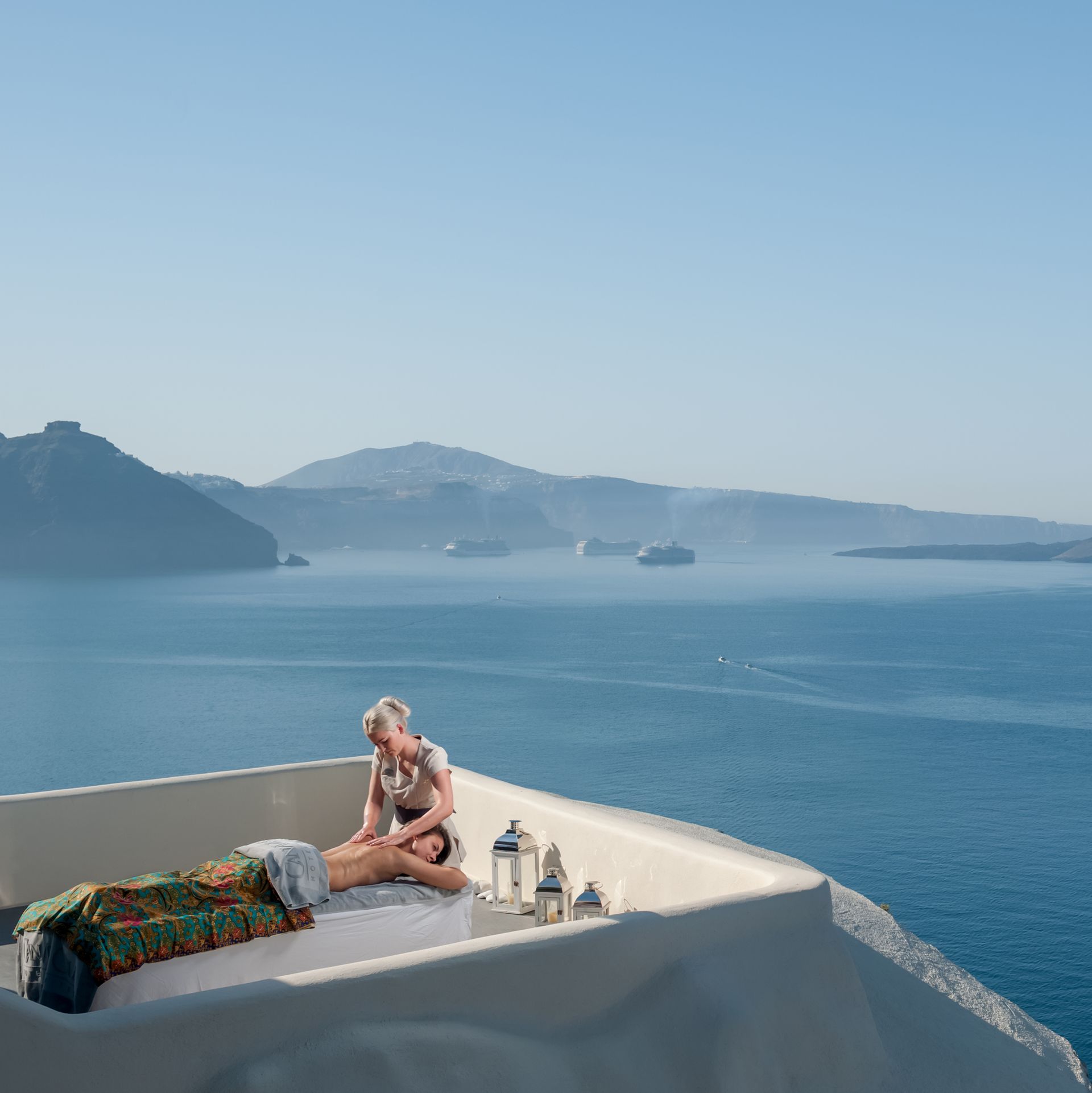 Canaves Oia Suites