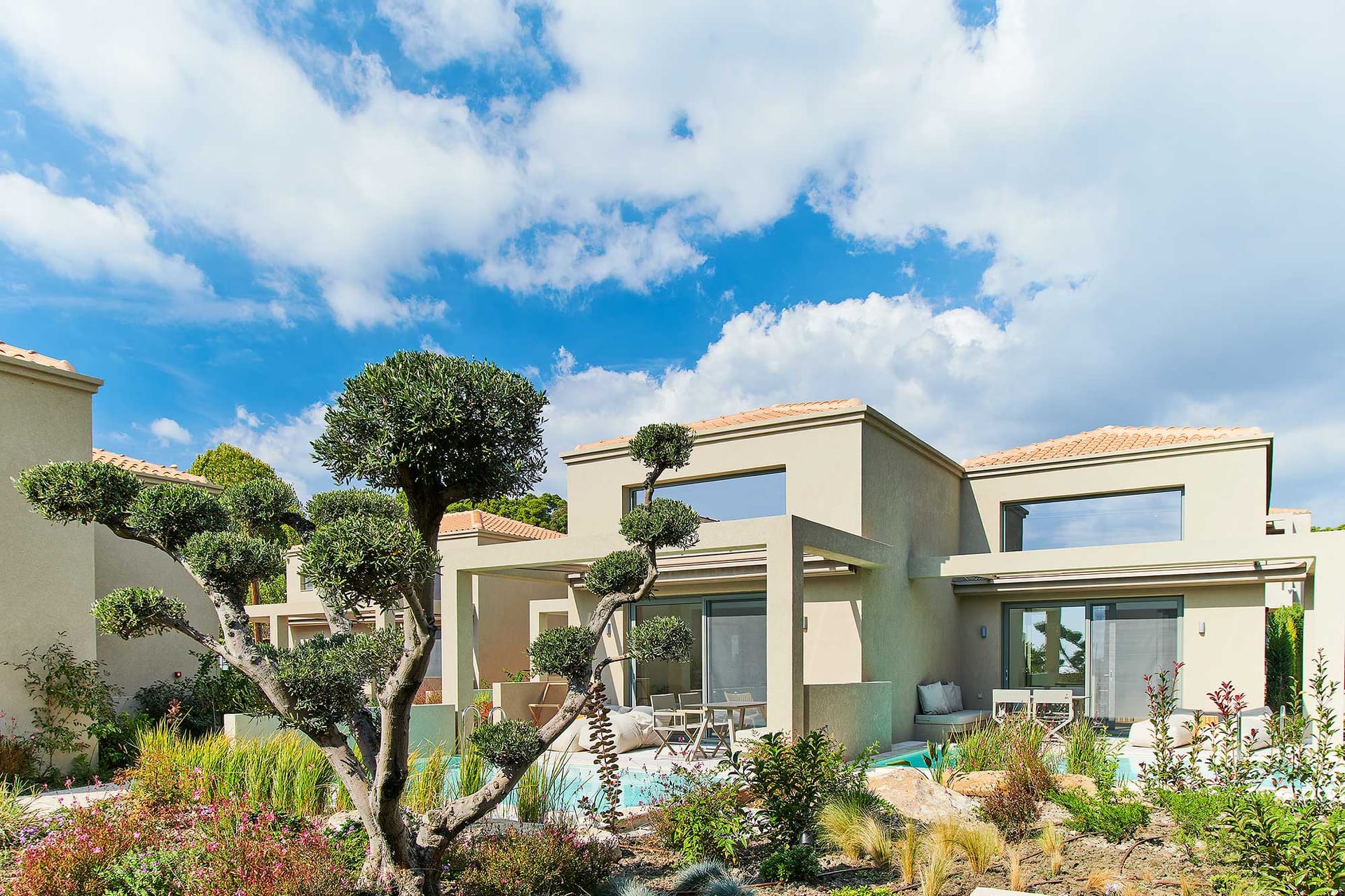 Cavo Delea Villas & Suites
