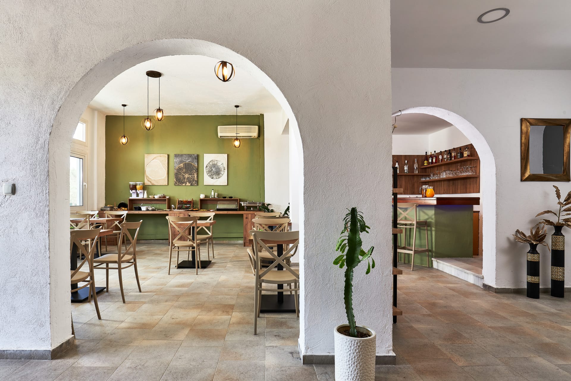 Charm Hotel